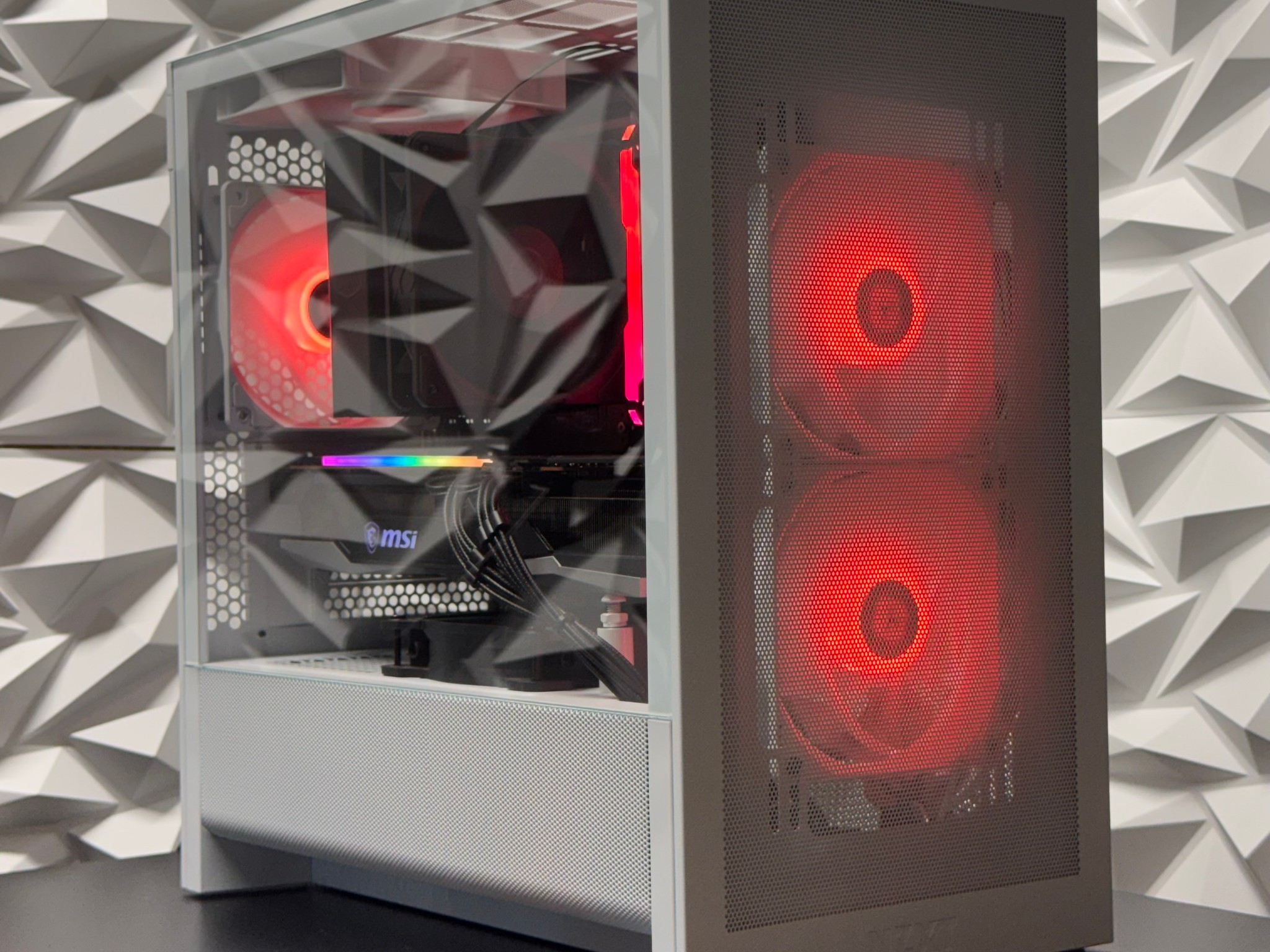 RX 6750 XT 12GB / Ryzen 5 5600 / 16GB 3200Mhz Ram / 512GB SSD / Fortnite / Warzone / BF6