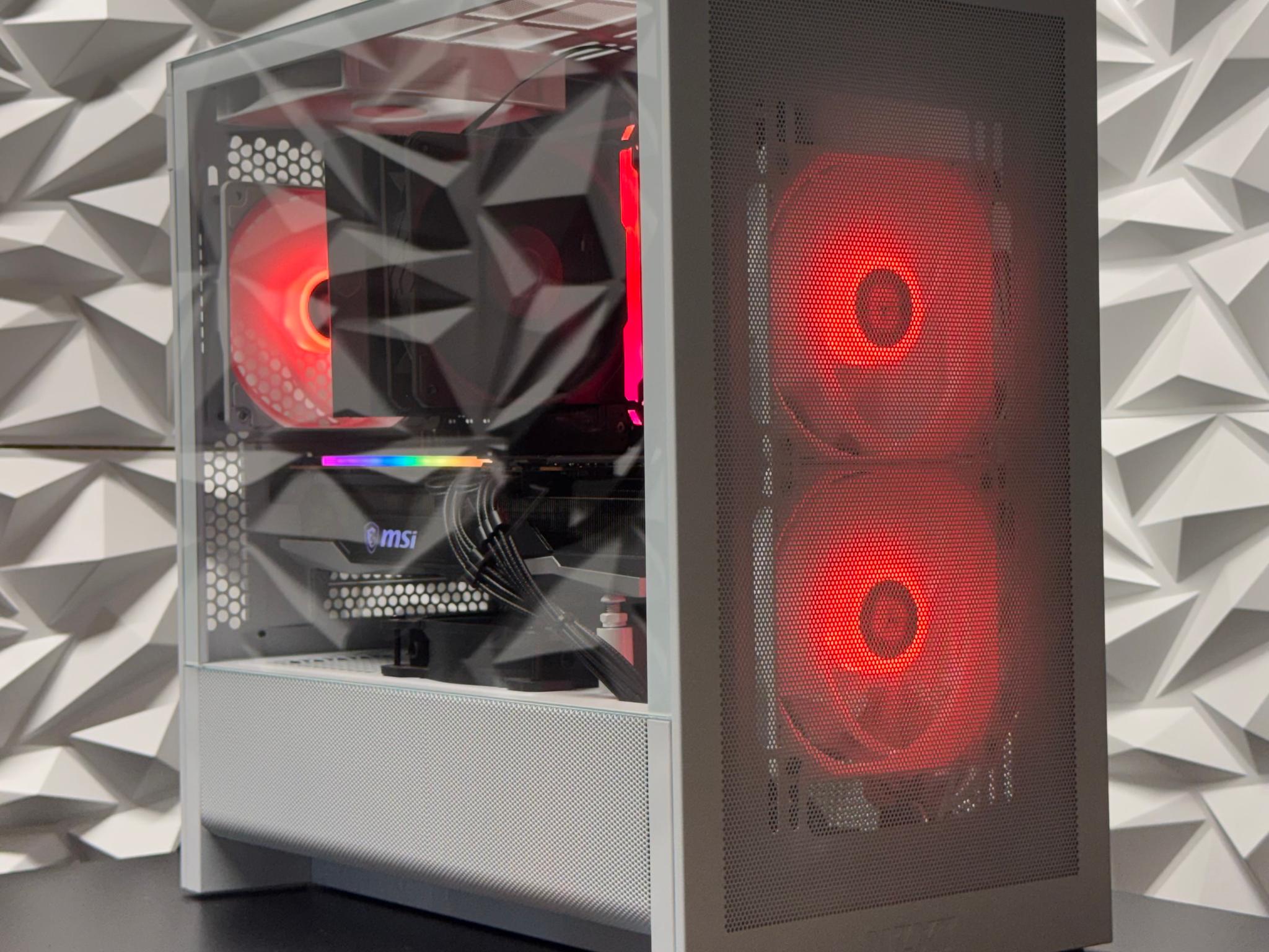 RX 6750 XT 12GB / Ryzen 5 5600 / 16GB 3200Mhz Ram / 512GB SSD / Fortnite / Warzone / BF6