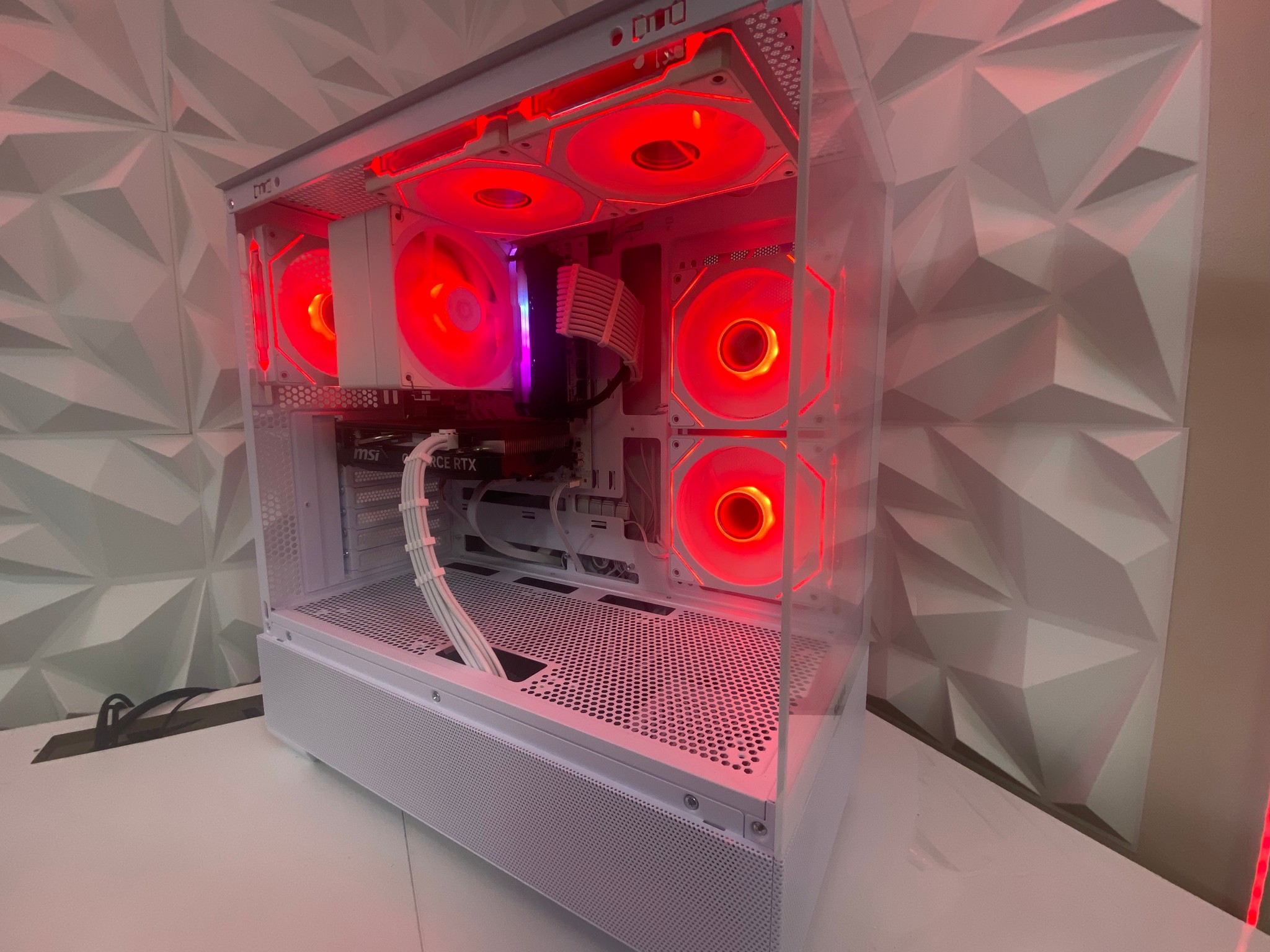 ❄️🧊💎- Whiteout 1440P Gaming PC | RTX 4060 | Ryzen 5 5600X | 32GB RAM | 1TB NVME SSD ❄️🧊💎