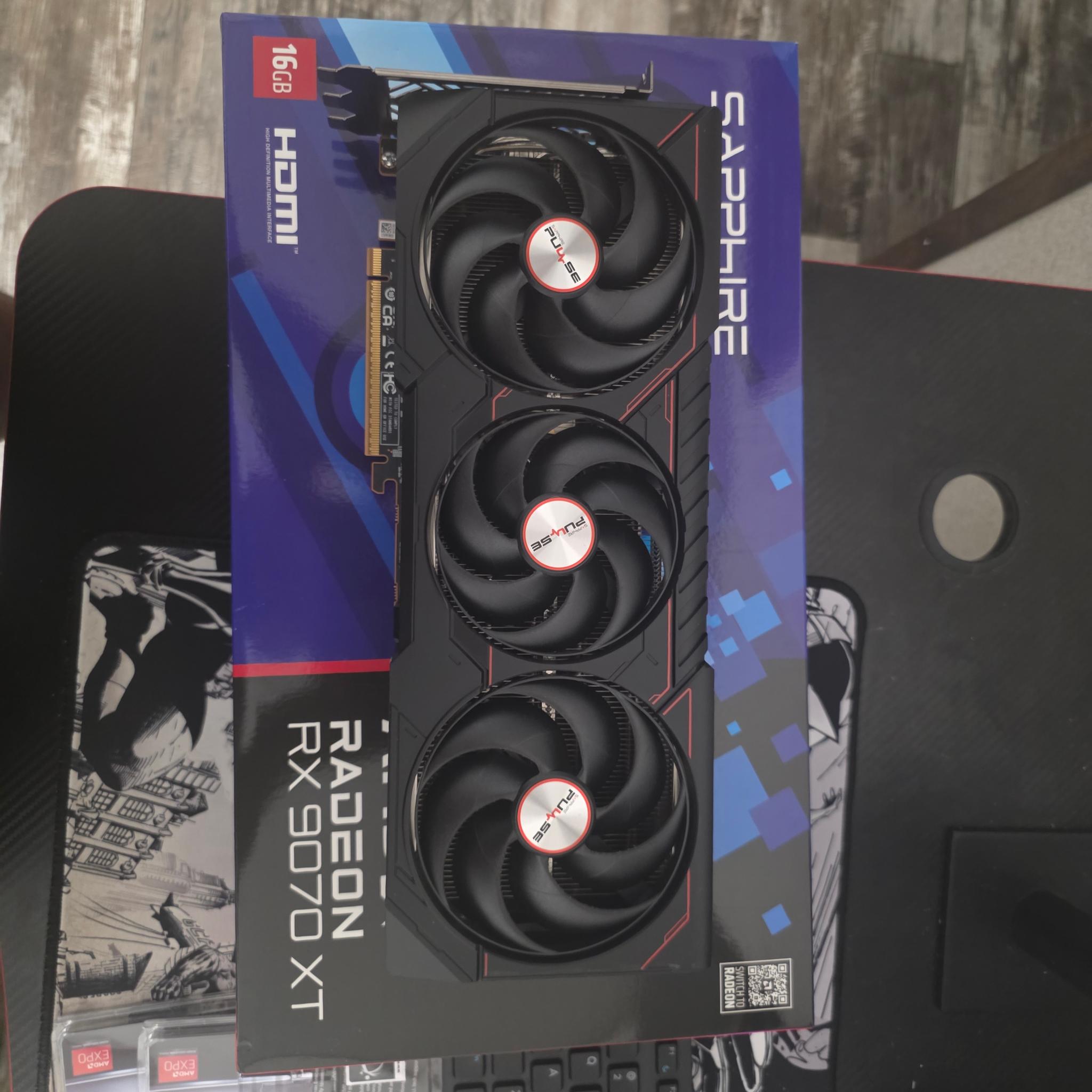 Sapphire PULSE AMD Radeon RX 9070 XT