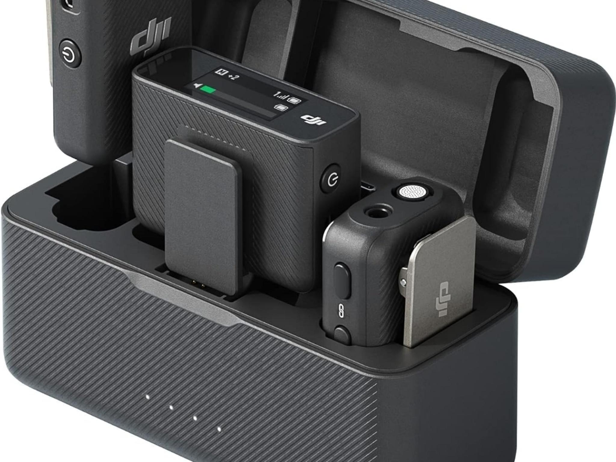DJI Mic (2 TX + 1 RX + Charging Case), Wireless Lavalier Microphone