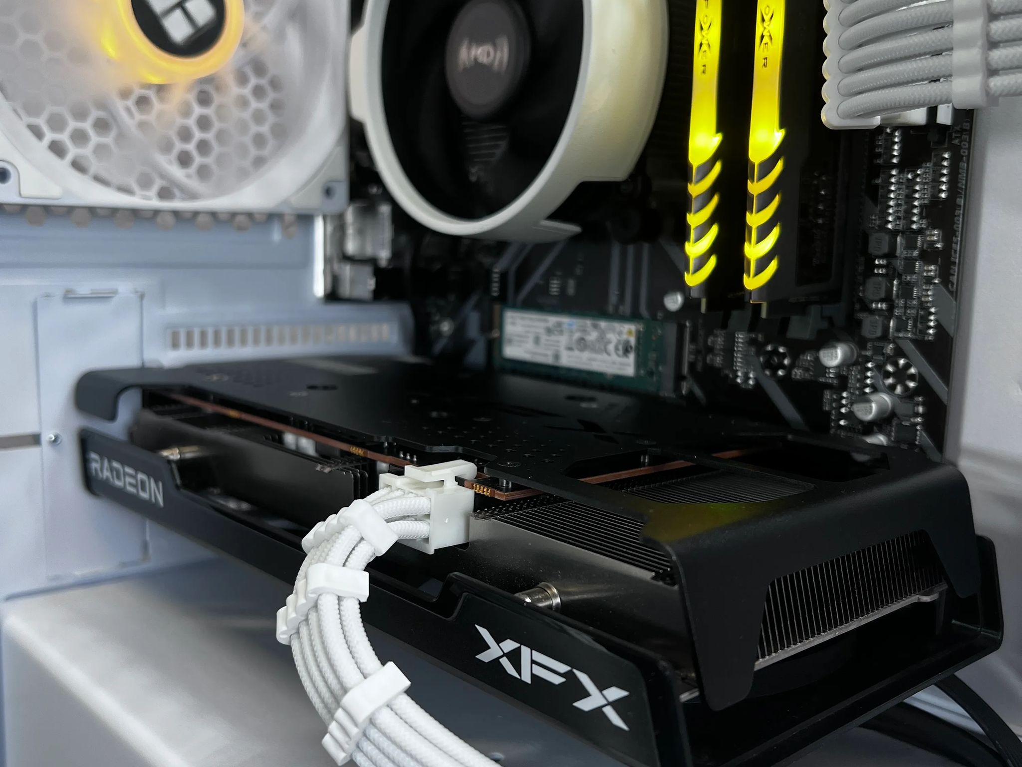 RX 6600 | Ryzen 5 3600 | 16GB RAM | 1TB M.2 SSD Gaming PC