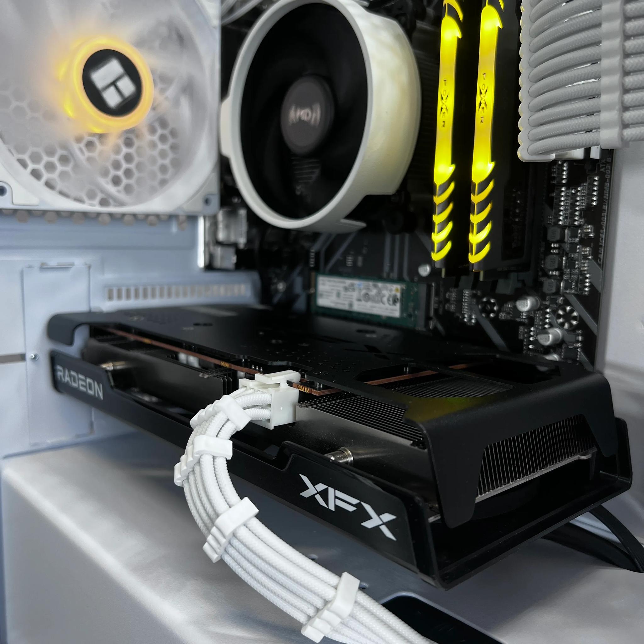 RX 6600 | Ryzen 5 3600 | 16GB RAM | 1TB M.2 SSD Gaming PC