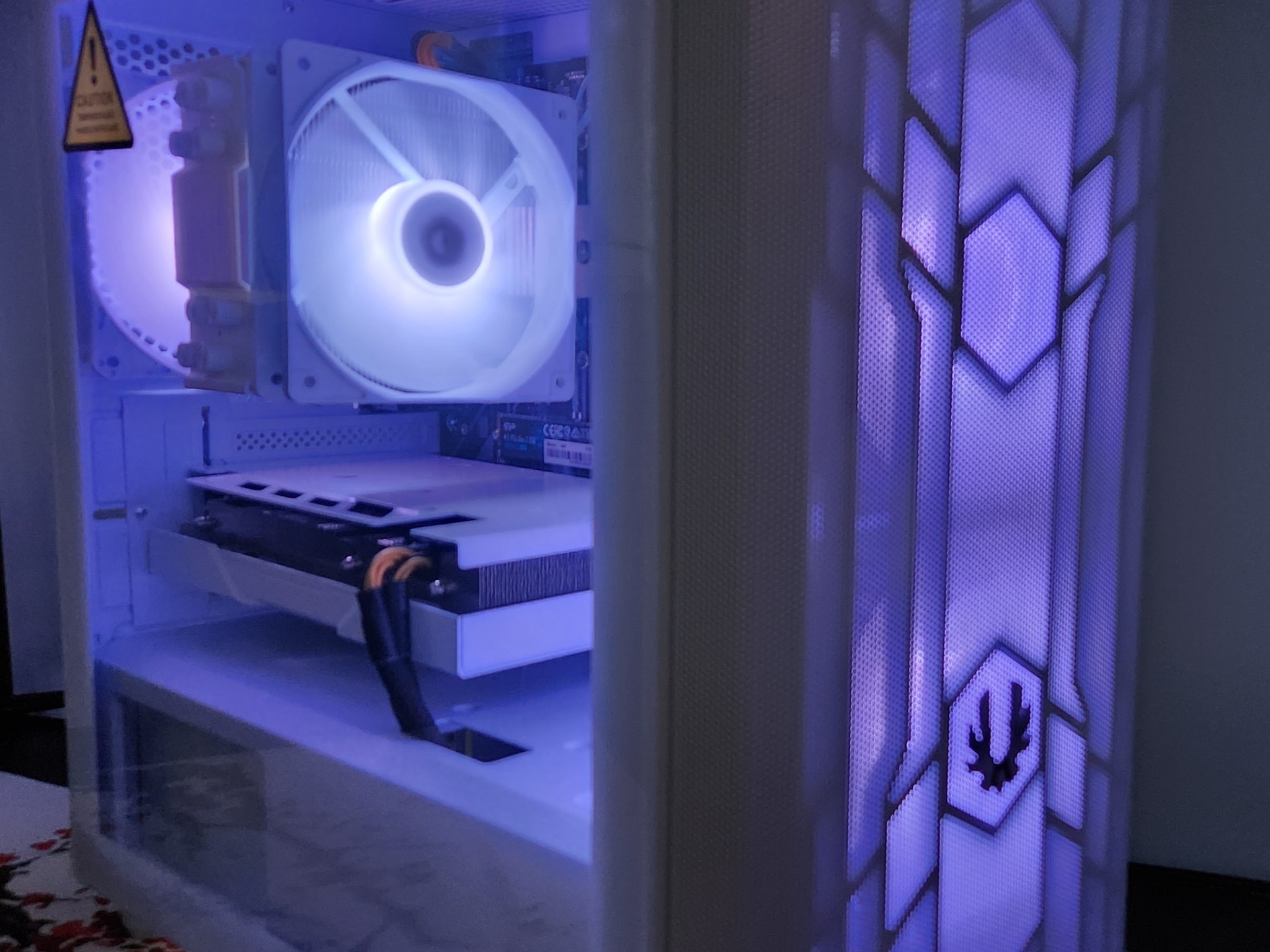 Frost Gaming RIG Ryzen 5 5600x / 32GB DDR4 / 1TB SSD / RX 3070