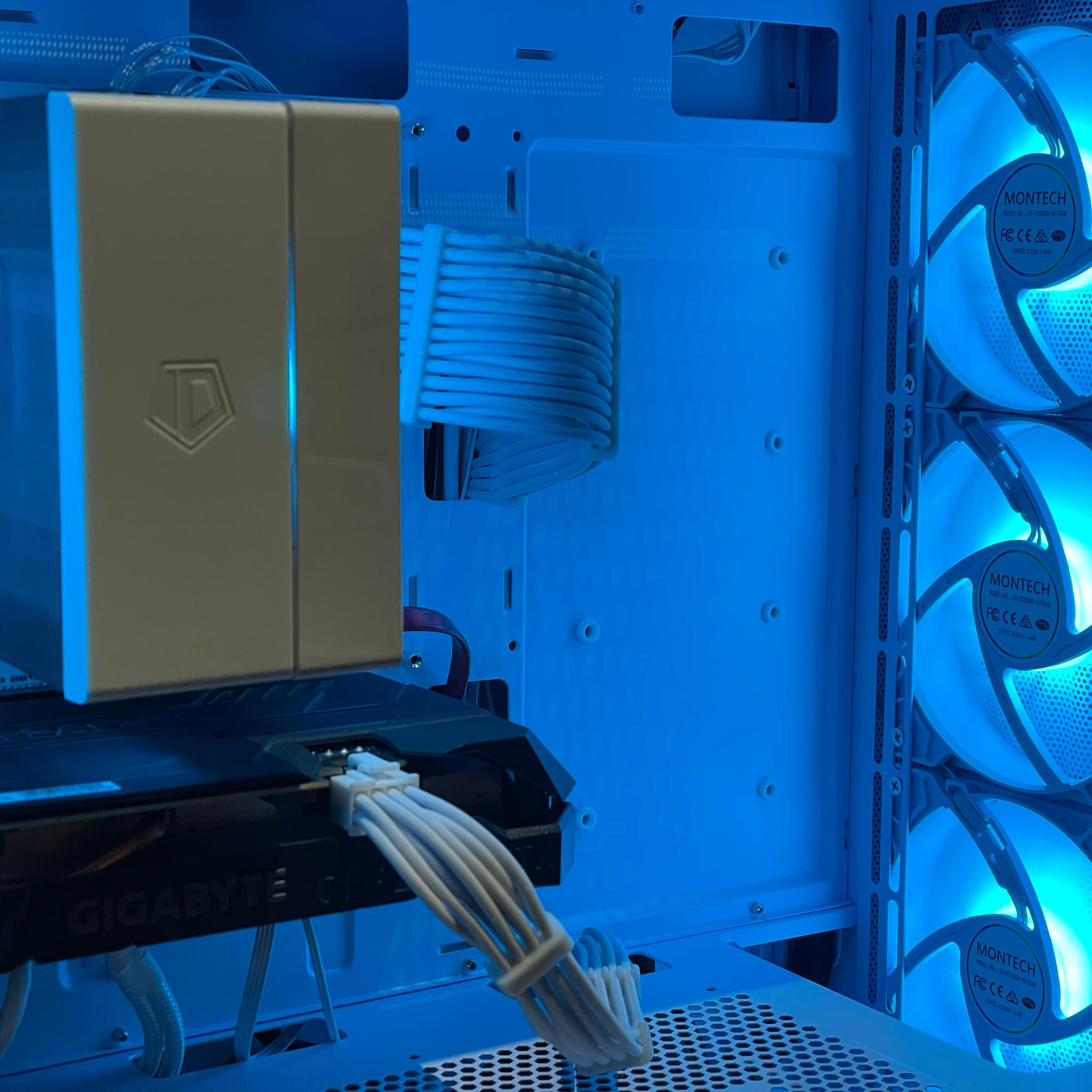 White Value Gaming PC - GTX 1660 | Ryzen 5 | 16GB DDR4 | 500 GB SSD | Win 11 Pro