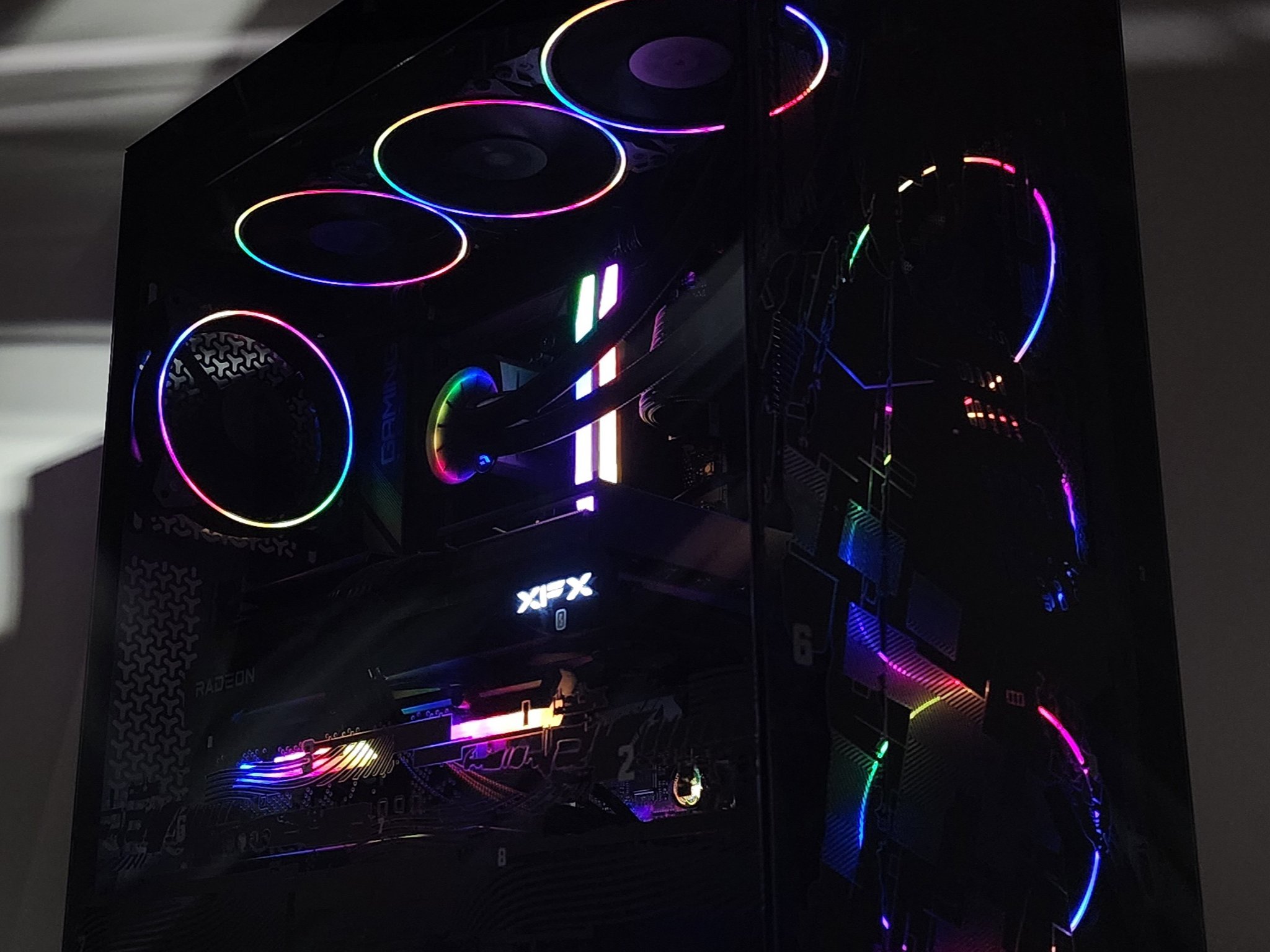 Gaming PC Ryzen 7 7800X3D 48GB RAM 2TB SSD RX 9070 XT 16GB Windows 11 Computer