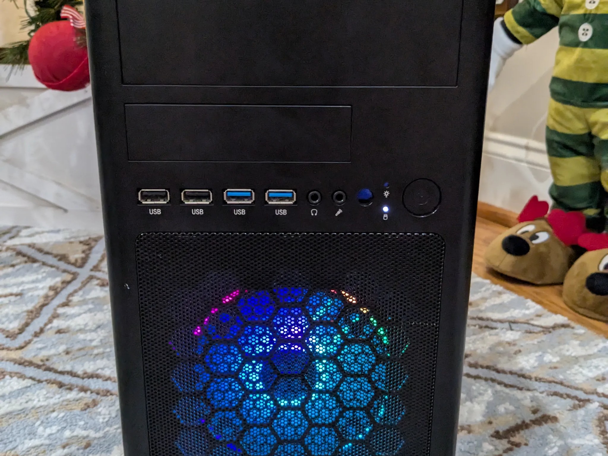 Scratch and Dent | 60 FPS Fortnite | 180 Day Warranty | Xeon, 16GB RAM, 2GB Quadro, 480GB SSD, WiFi