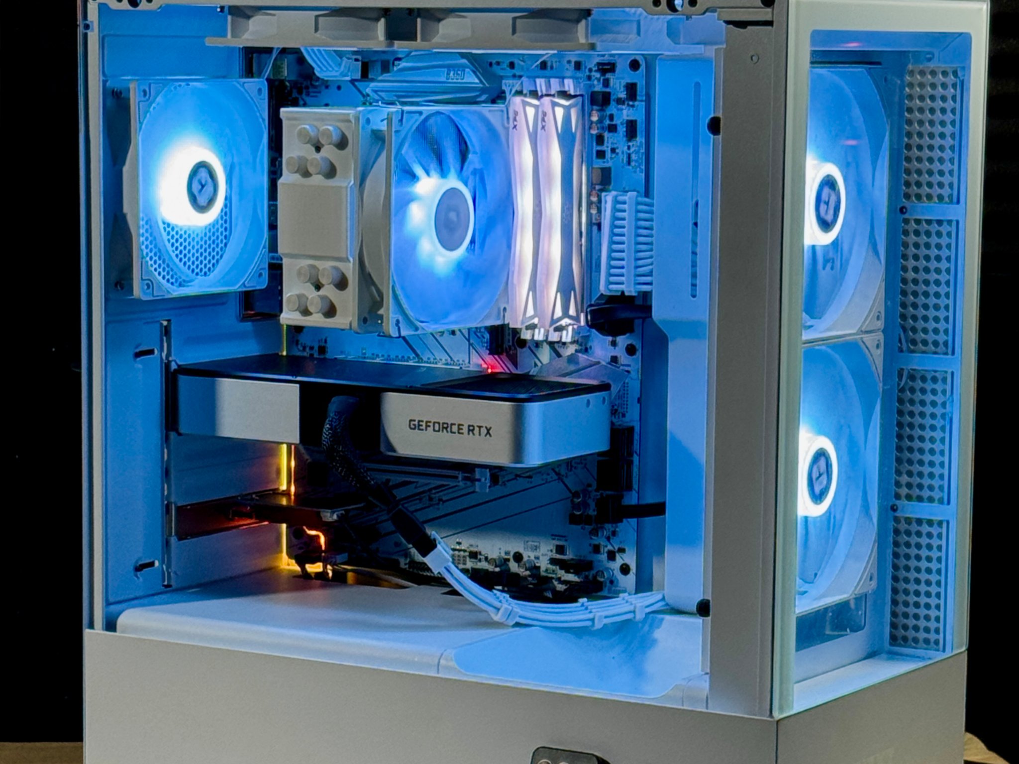 🔥⚪️ RTX 3060Ti | i7 8700K | 16GB DDR4 \ 500GB SSD | WiFi + BT