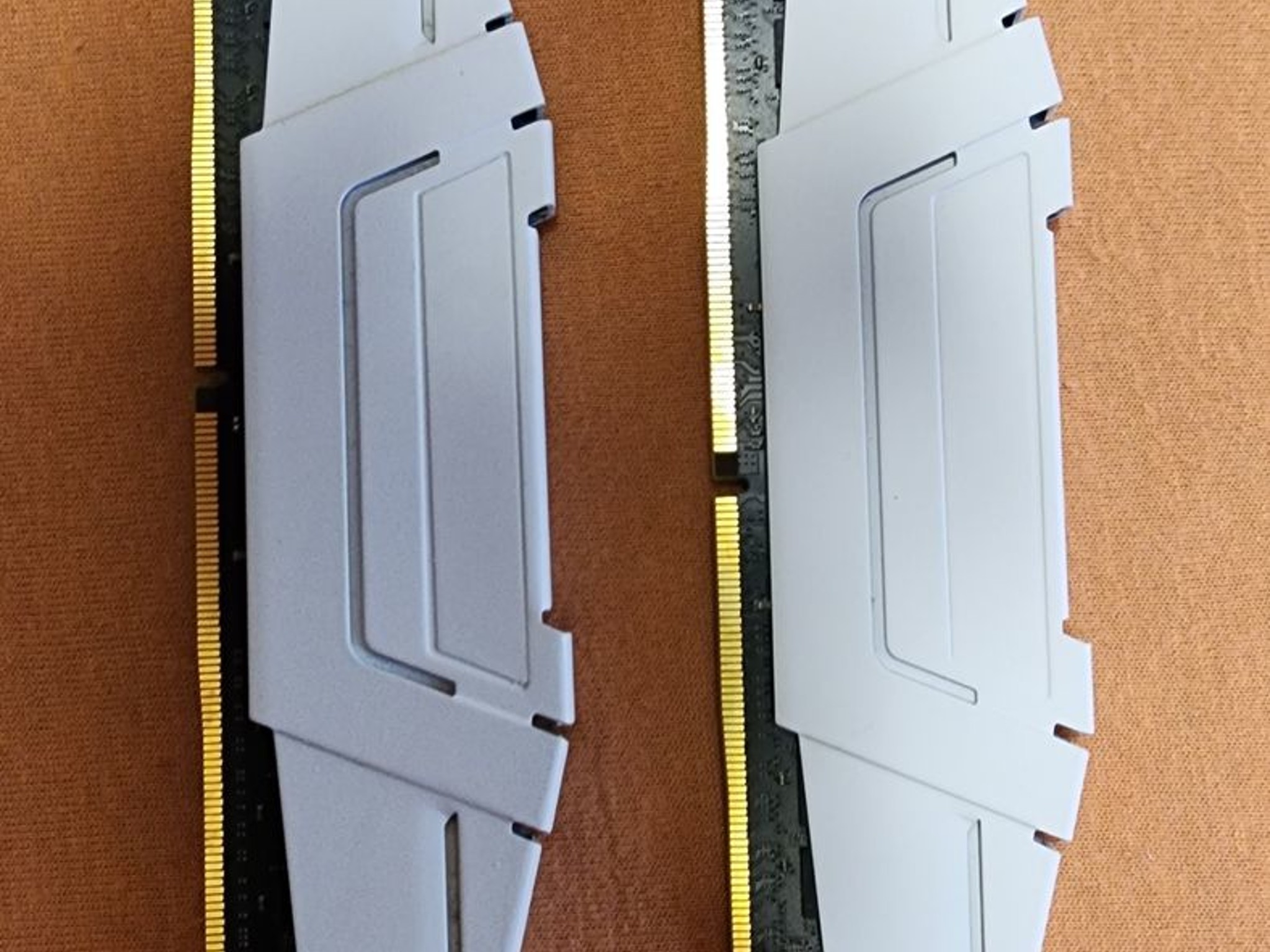 32GB (2x16GB) G.Skill Ripjaws V DDR4 3600 CL16 (F4-3600C16D-32GVKC)