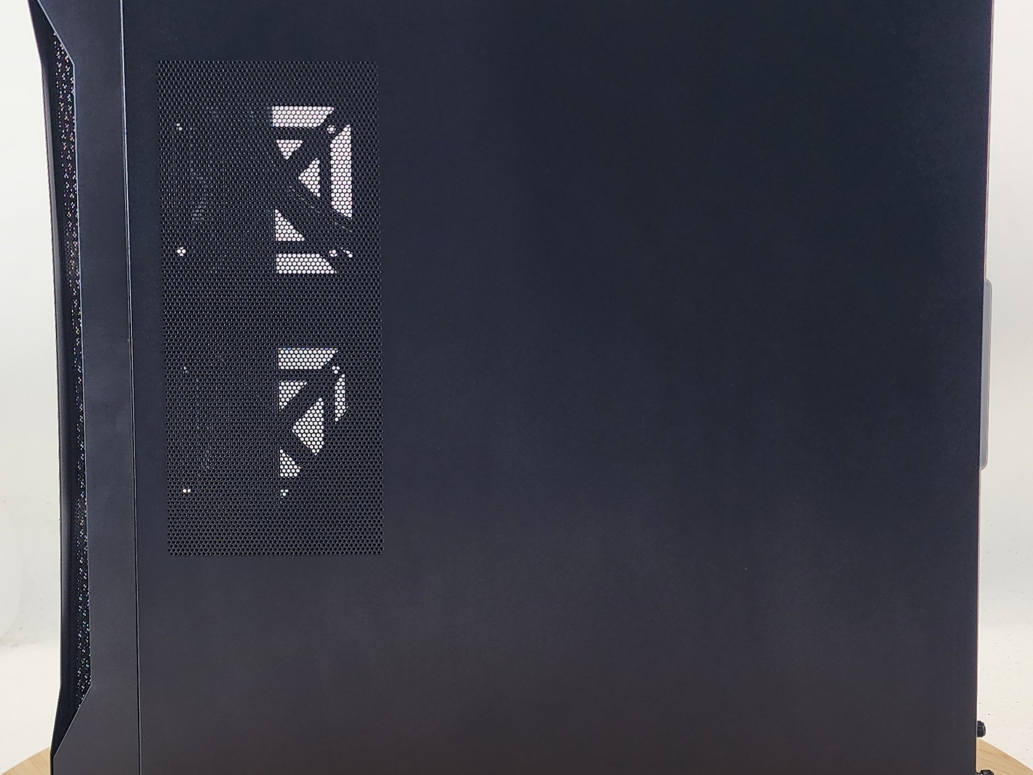 Gaming PC Ryzen 7 7800X3D 32GB RAM 2TB SSD RTX 5070 Ti 16GB Windows 11 Computer