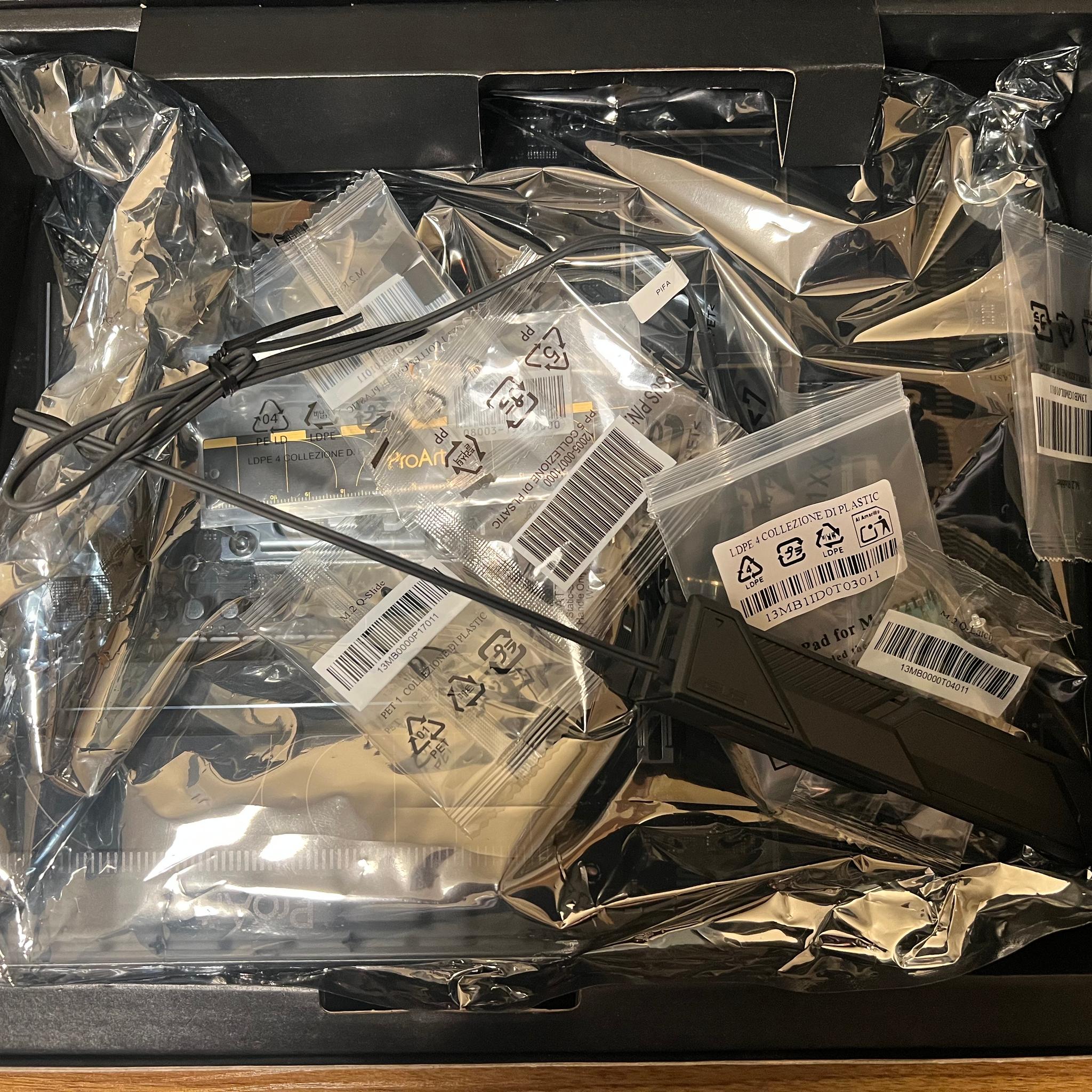 Ryzen 9 9950X + ASUS ProArt X870E-CREATOR WIFI ATX Motherboard Bundle