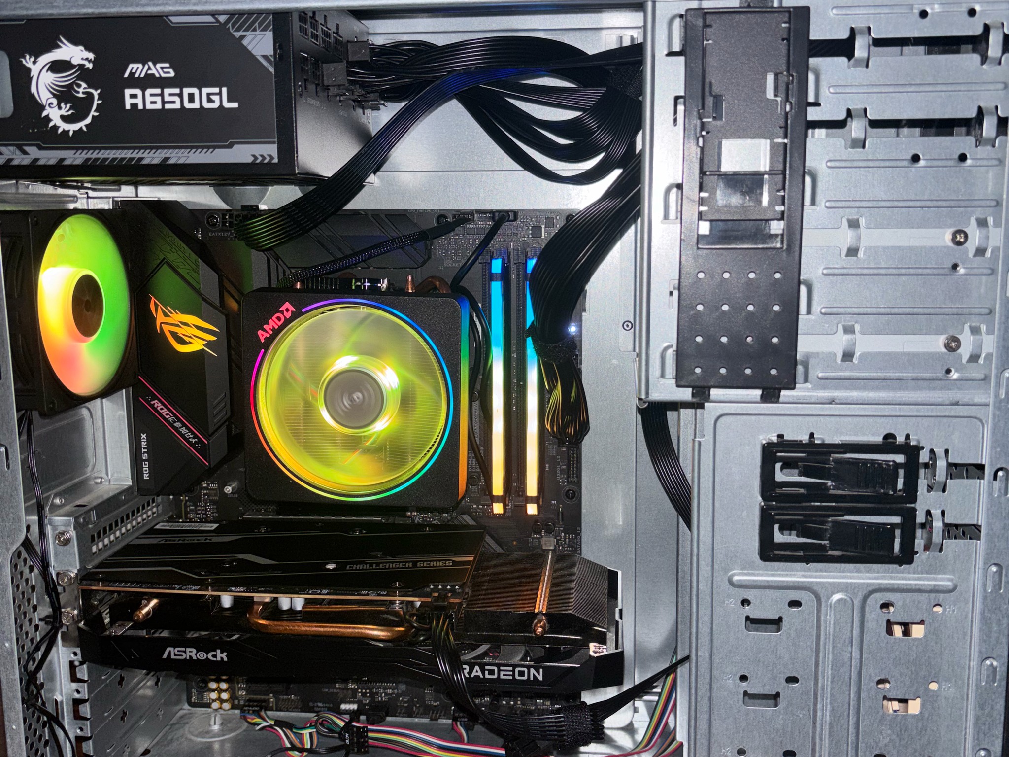 Budget 1080p Sleeper Gaming PC | RX 6600 XT (8 GB) | Ryzen 5 5500 | 100% Set Up & Ready to Play
