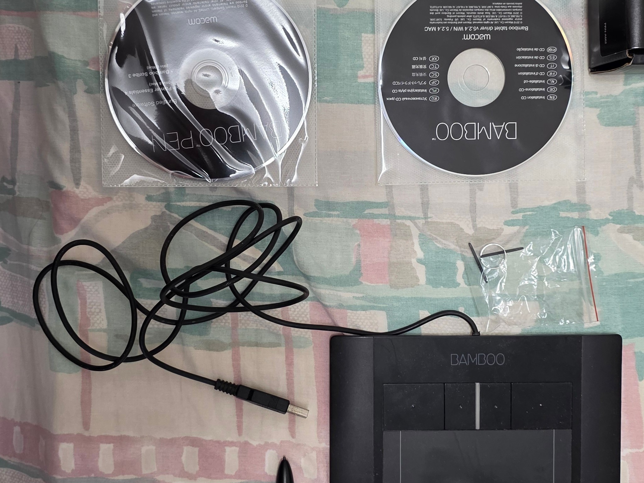 Wacom Bamboo Pen & Touch CTH-460 Pen and Touch Tablet