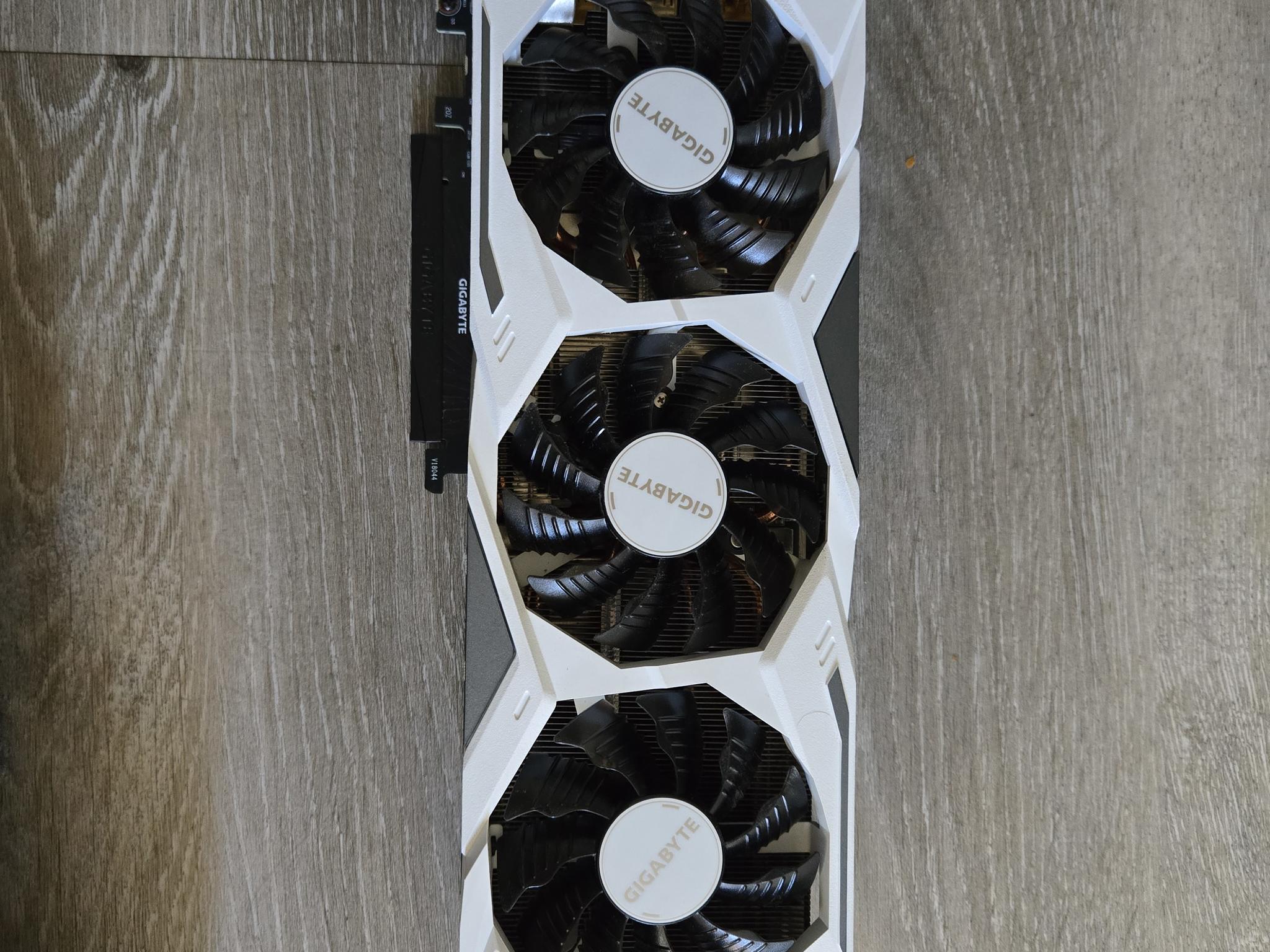 GIGABYTE GeForce RTX 2070 Super GAMING OC WHITE 8G Graphics Card