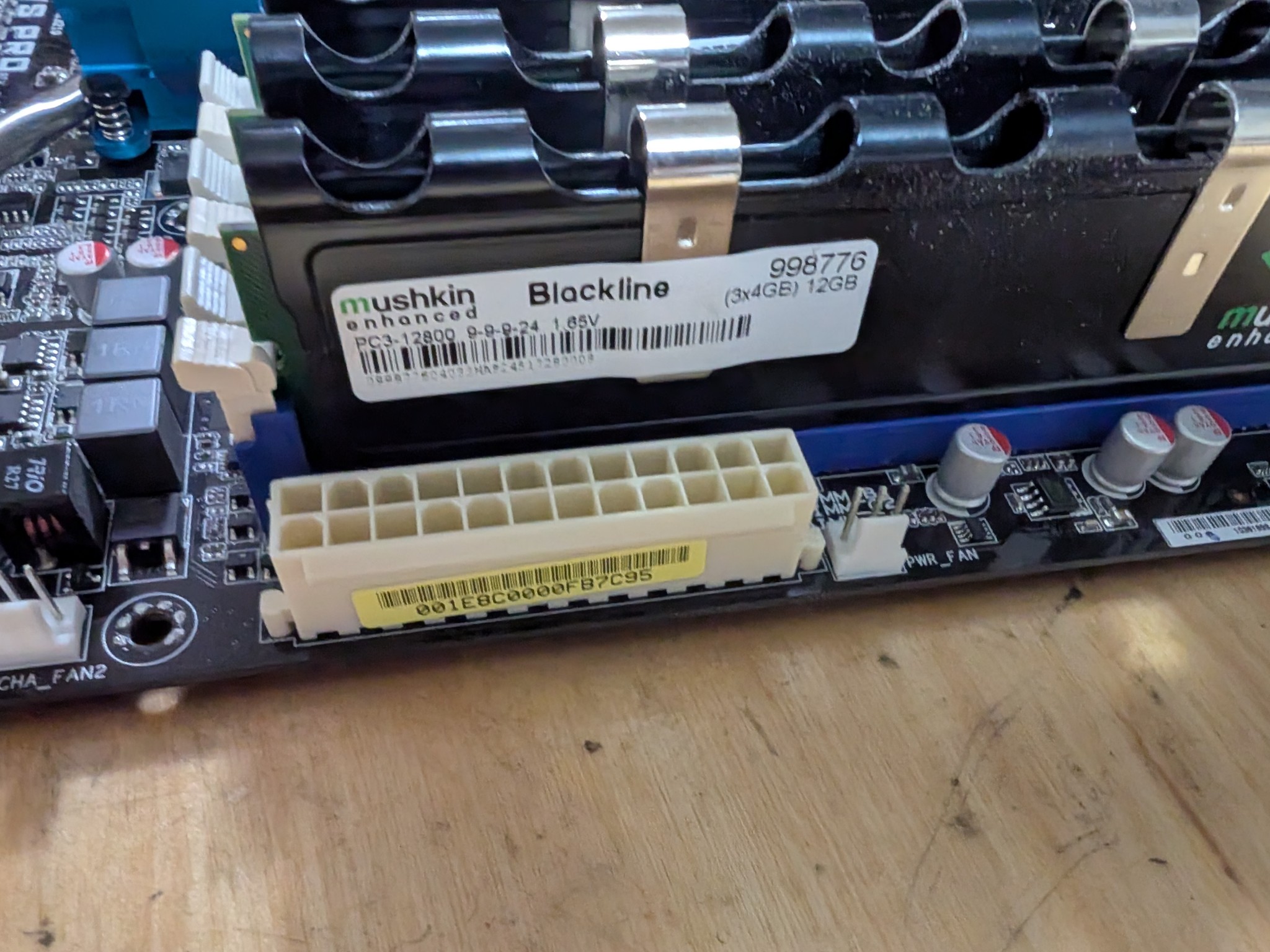 Asus X58 + Core i7 930 + 12GB DDR3 + CPU cooler