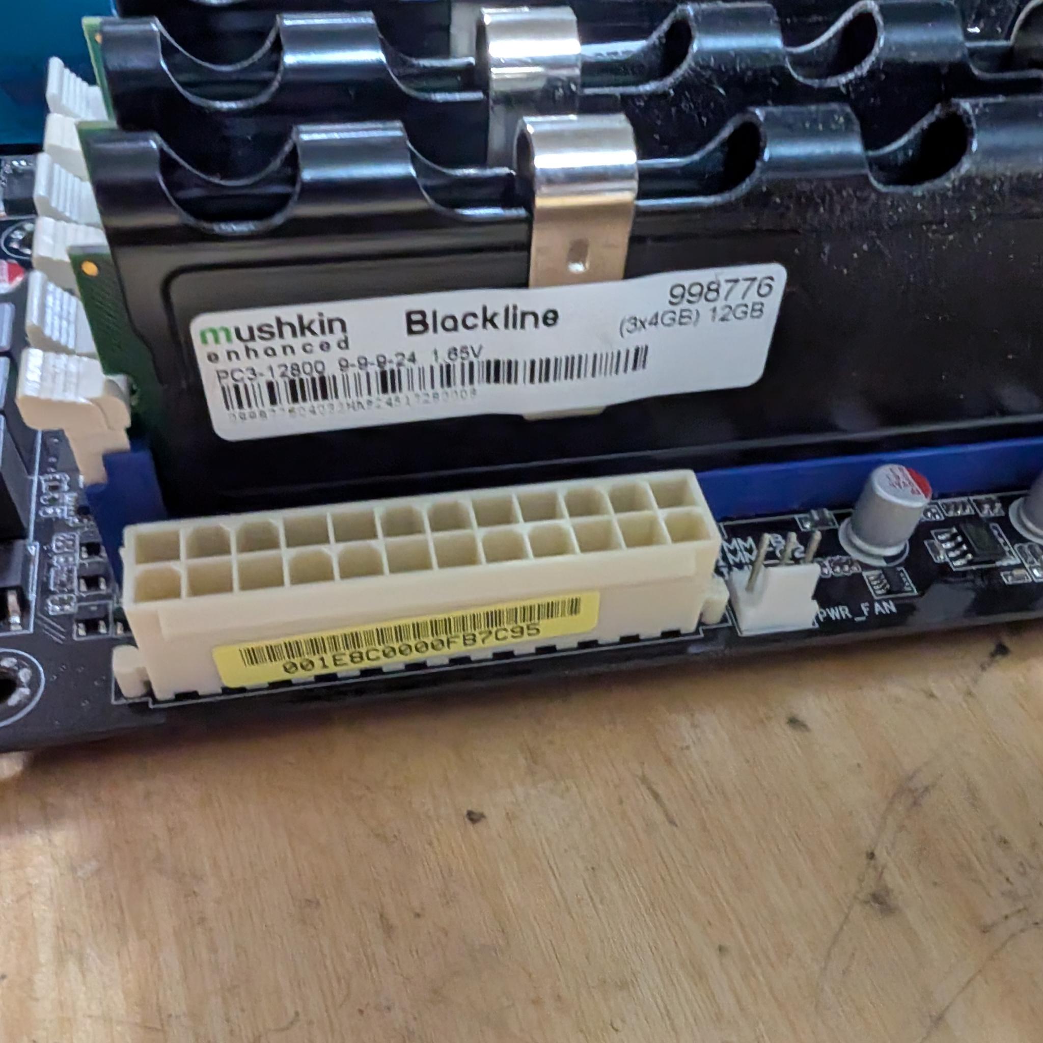 Asus X58 + Core i7 930 + 12GB DDR3 + CPU cooler