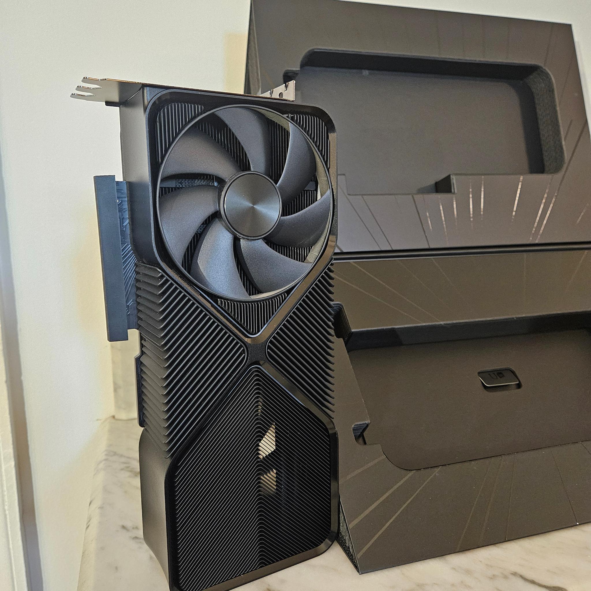 NVIDIA GeForce RTX 4080 SUPER Founders Edition