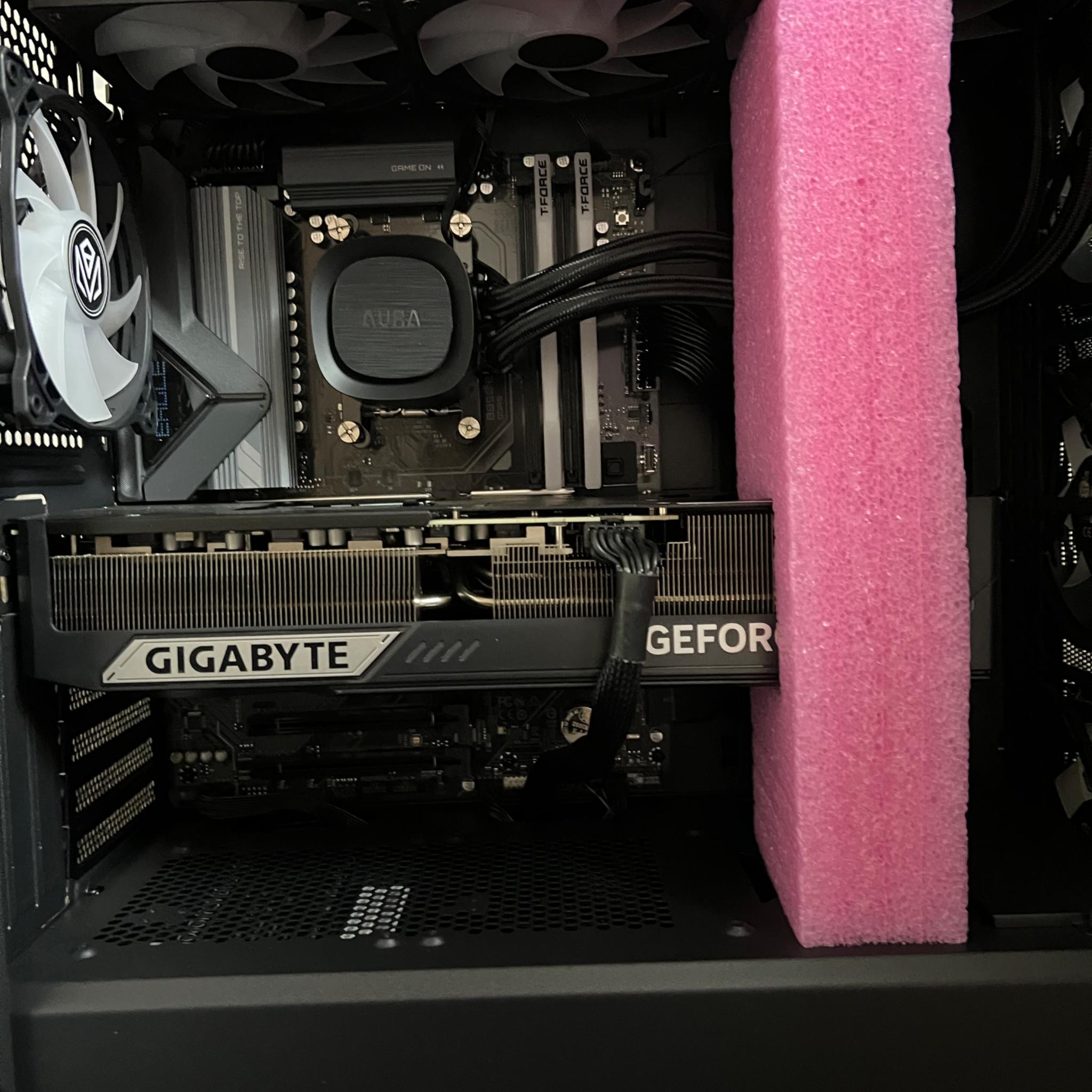 RTX 5090/9800x3D PC
