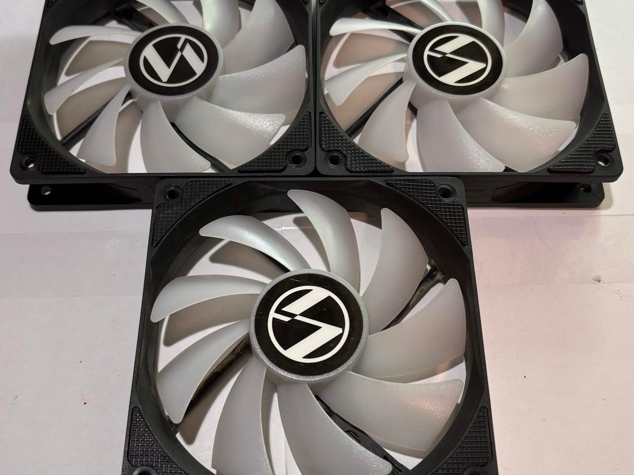 Lian Li UNI FAN AL120 RGB PWM Fans - 3 Pack