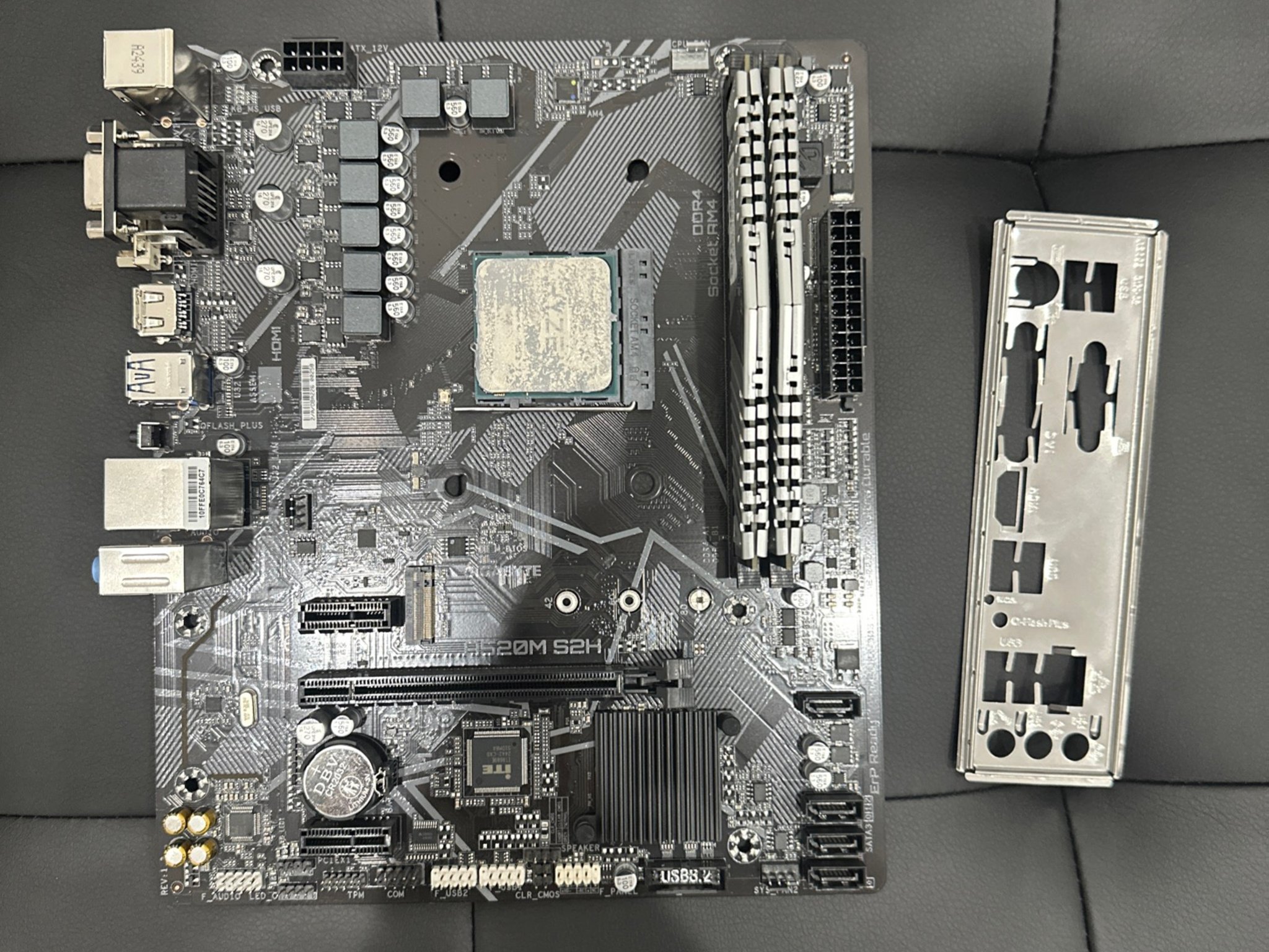 Ryzen 5 3600 w/ Motherboard & 16gb (8x2) 3000mhz (tested, works perfectly fine)