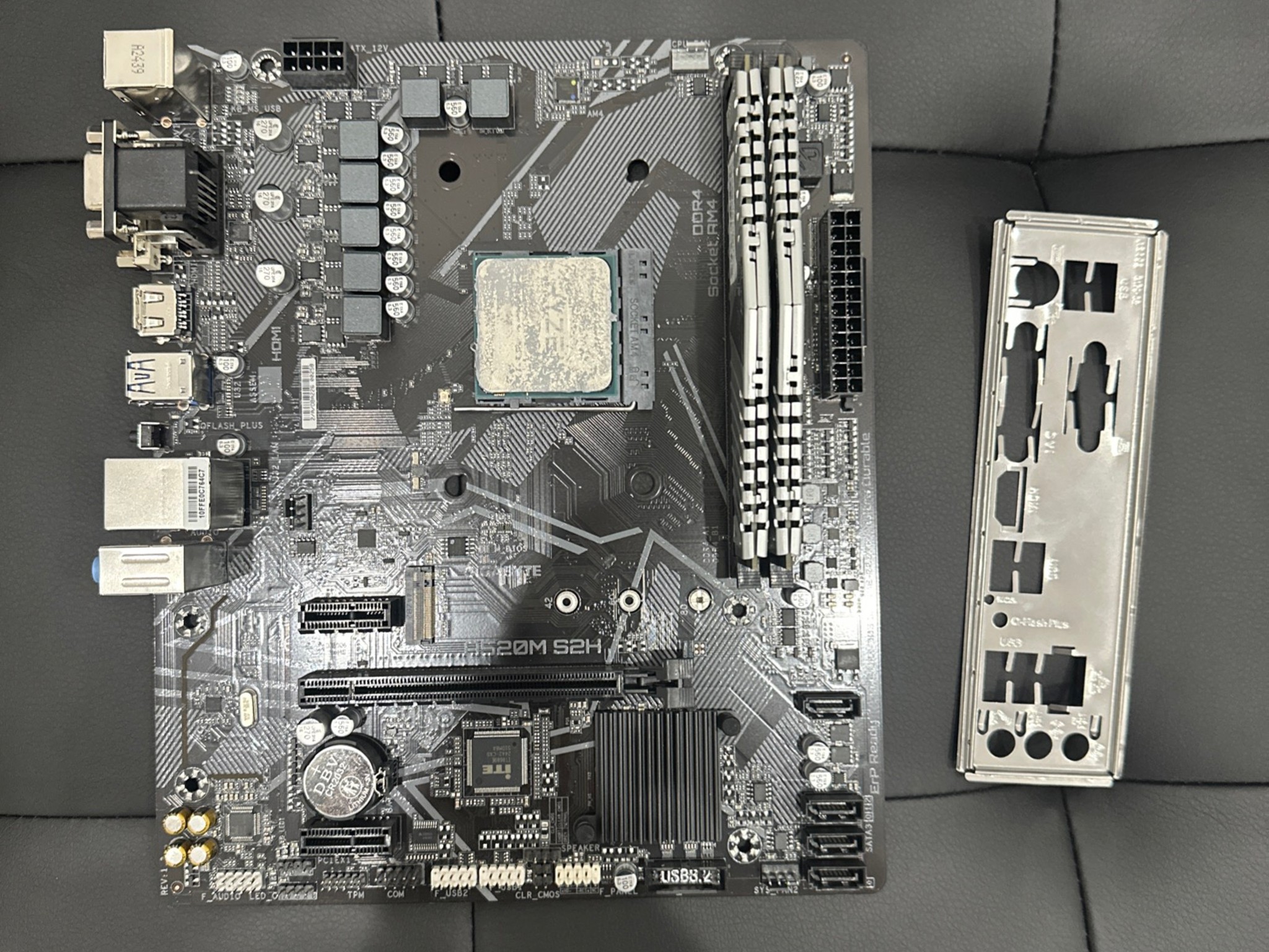 Ryzen 5 3600 w/ Motherboard & 16gb (8x2) 3000mhz (tested, works perfectly fine)