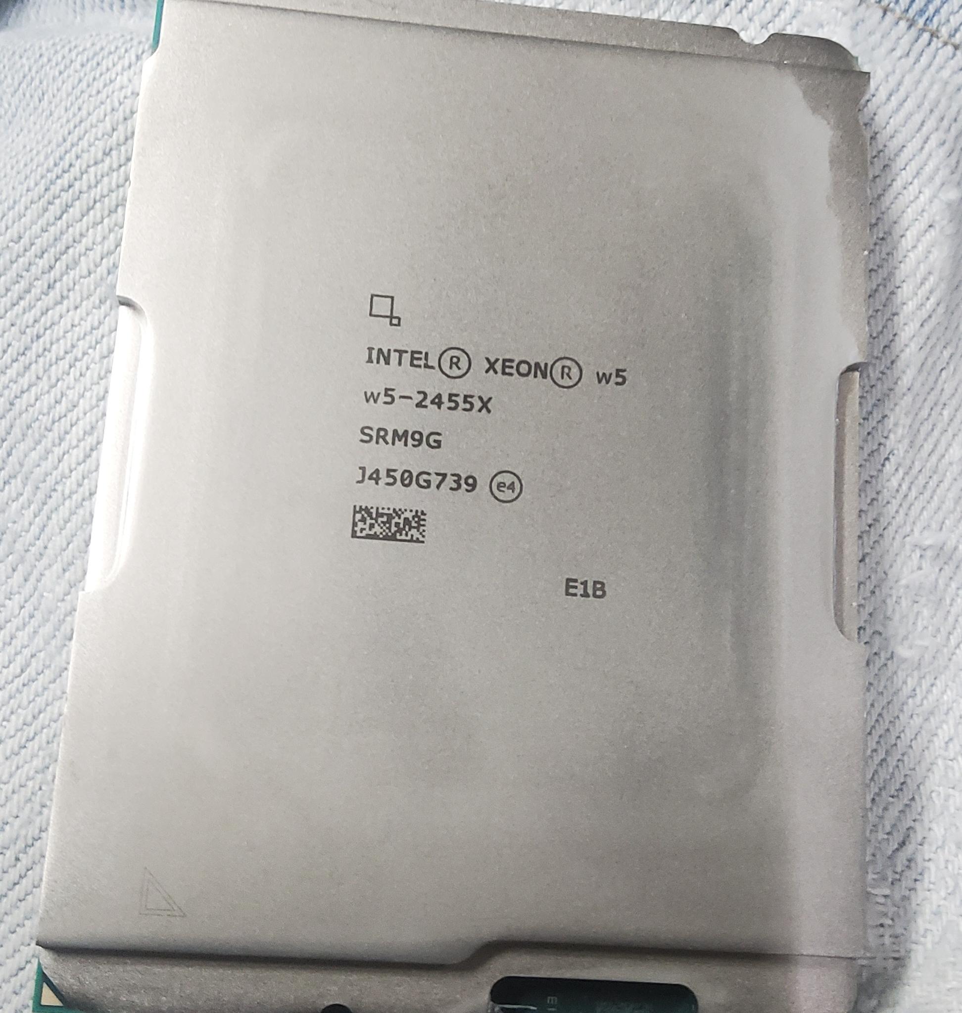 Intel Xeon w5-2455X 12-Core 3.20GHz Workstation CPU (LGA-4677)