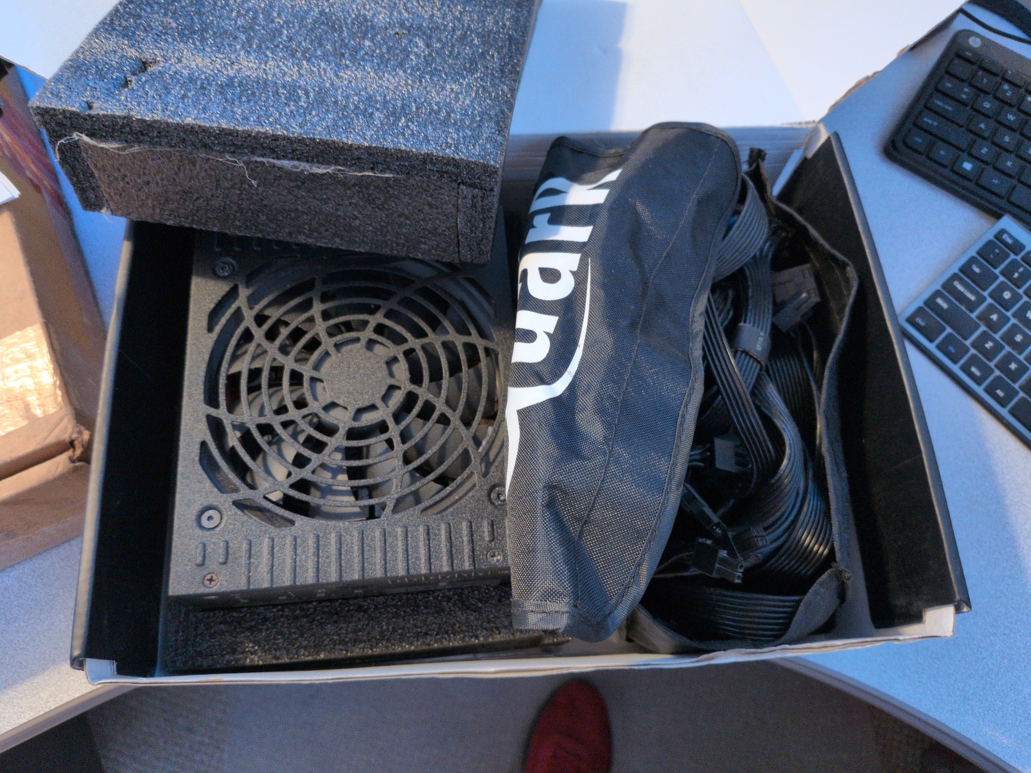 Rosewill Quark 1000W Platinum Modular PSU - Tested Working