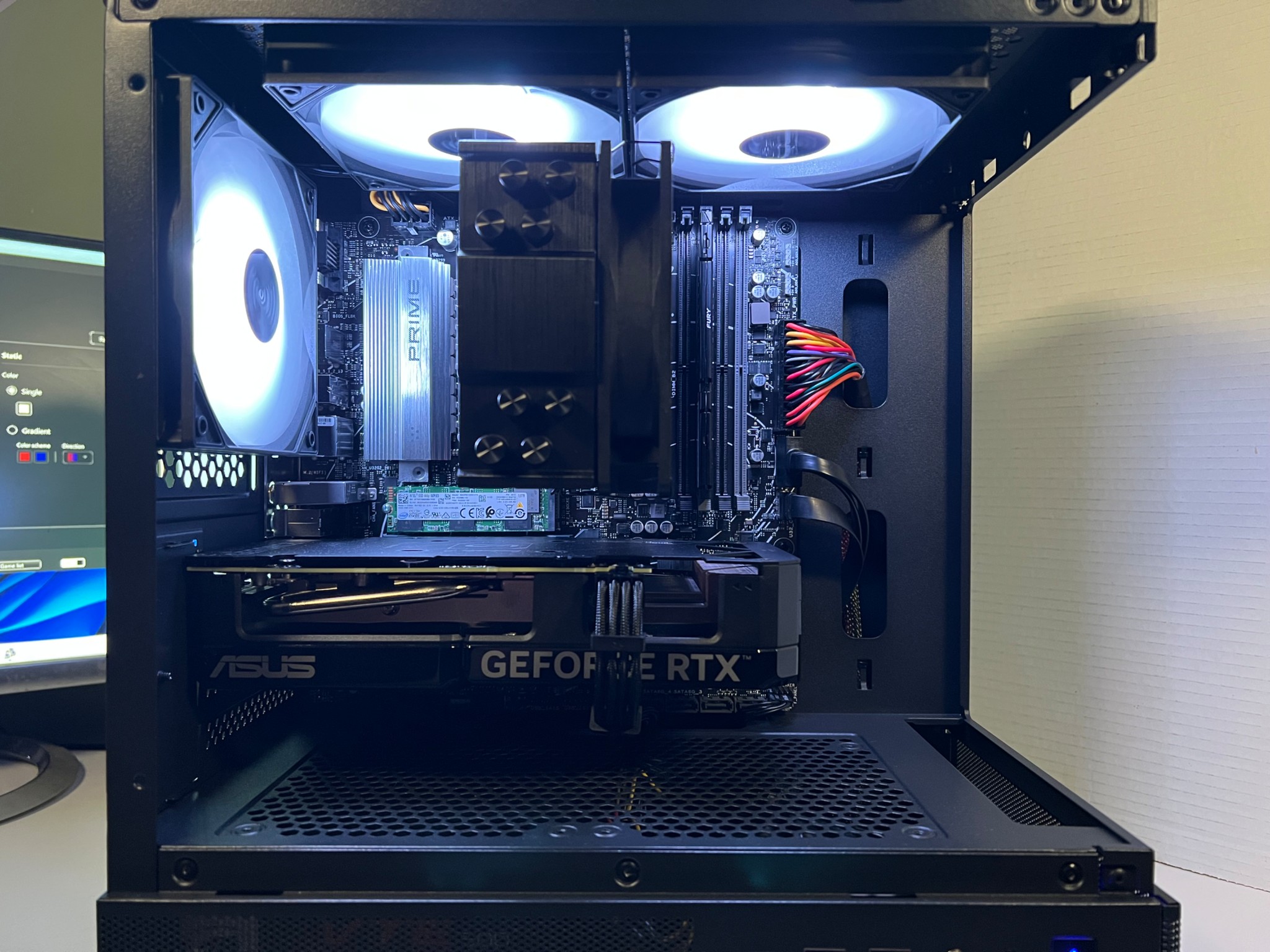 R5 7600 + 4060 Ti | 16GB DDR5 | 1TB NVMe | Minimalist Gaming PC