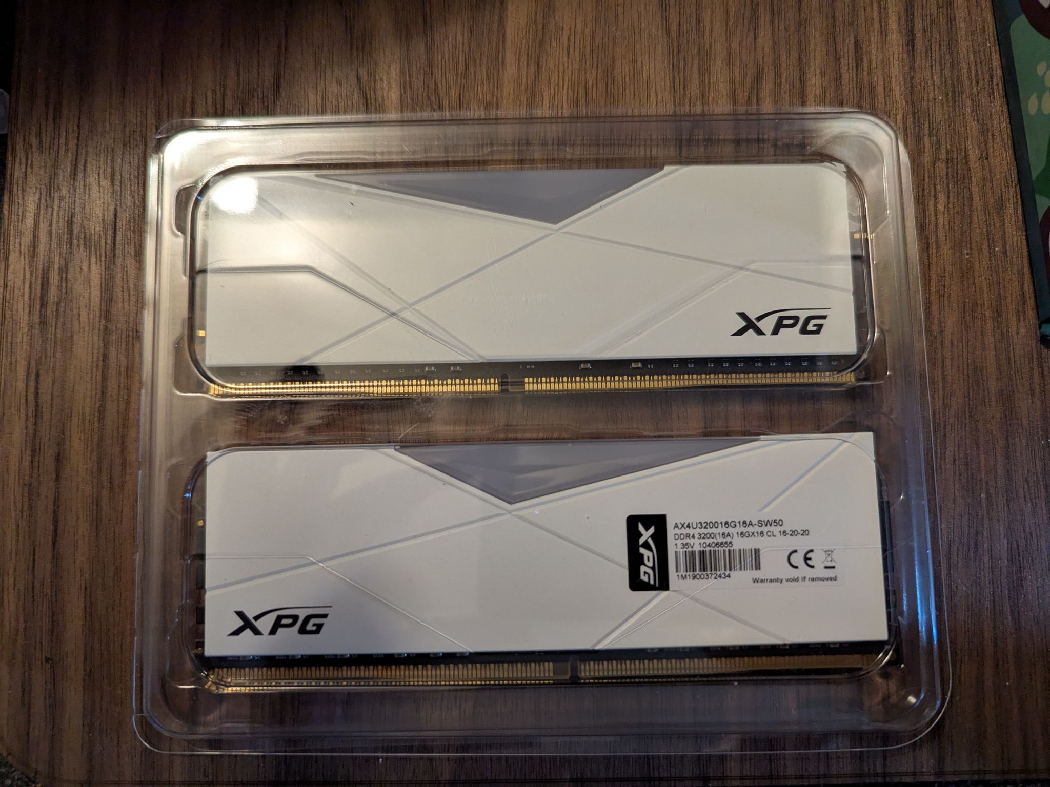 XPG RGB DDR4 3200 32 GB Kit. Lightly used.