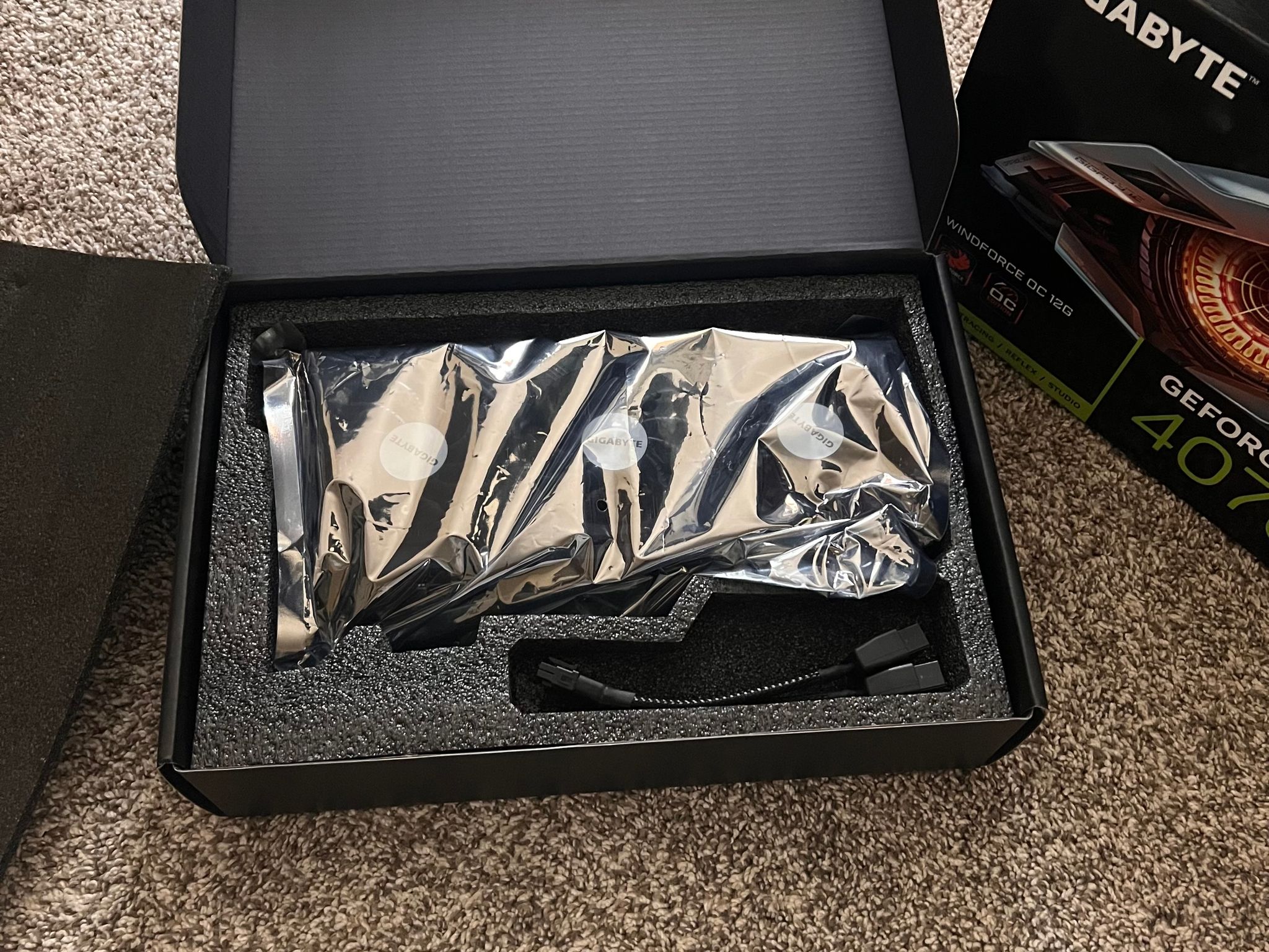 GIGABYTE WINDFORCE OC GeForce RTX 4070 SUPER