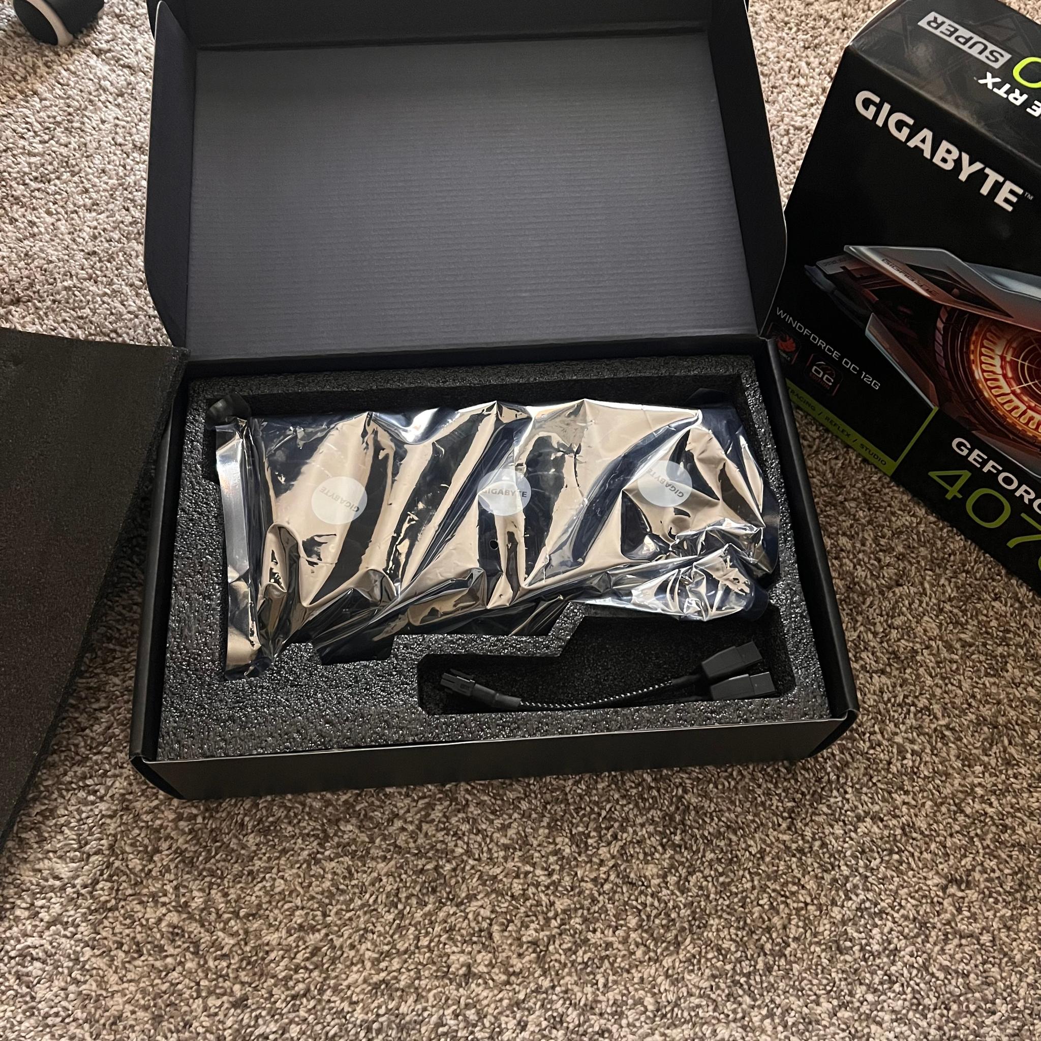 GIGABYTE WINDFORCE OC GeForce RTX 4070 SUPER