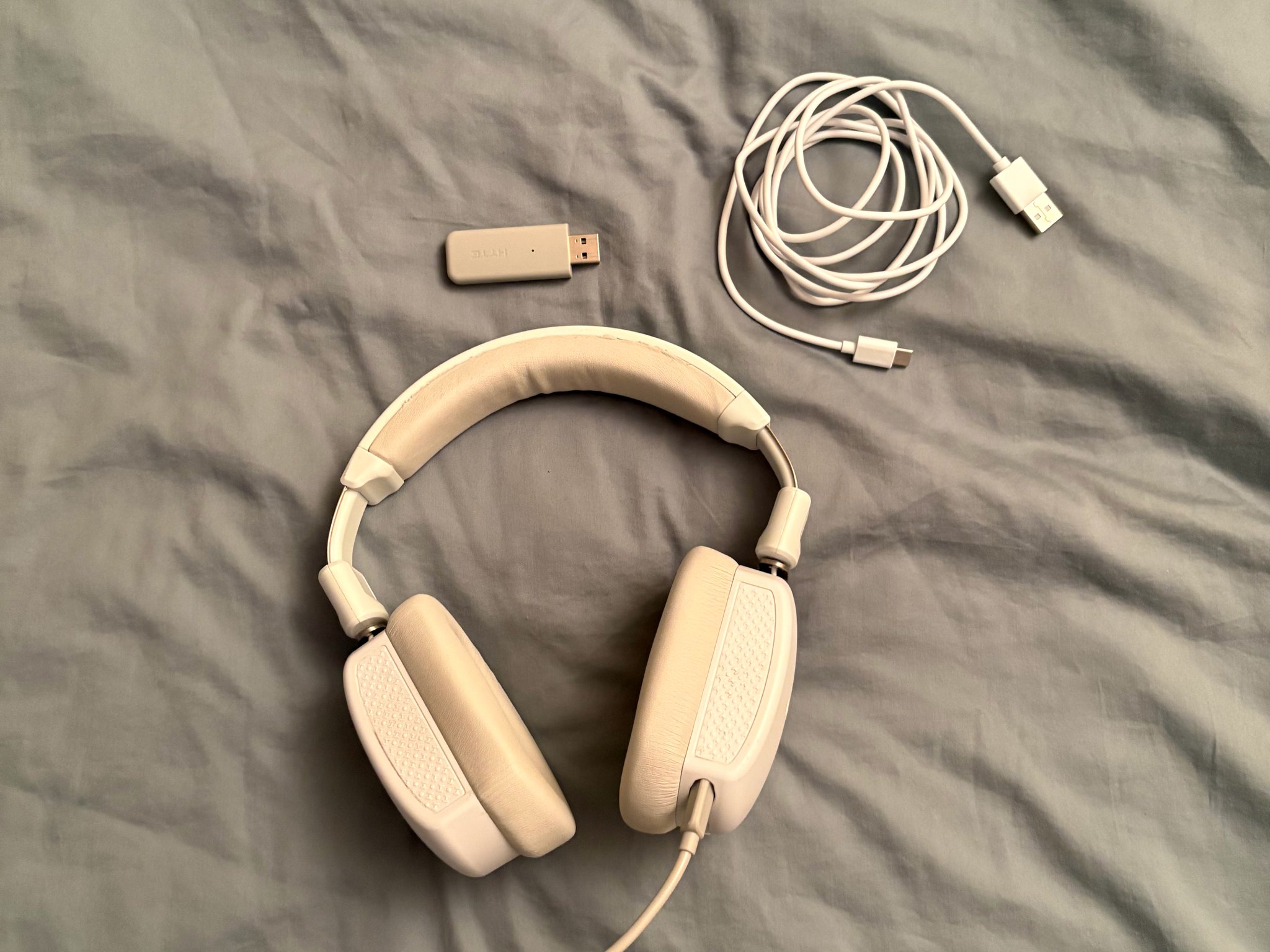 Used Hyte Eclipse HG10 Wireless Gaming Headset
