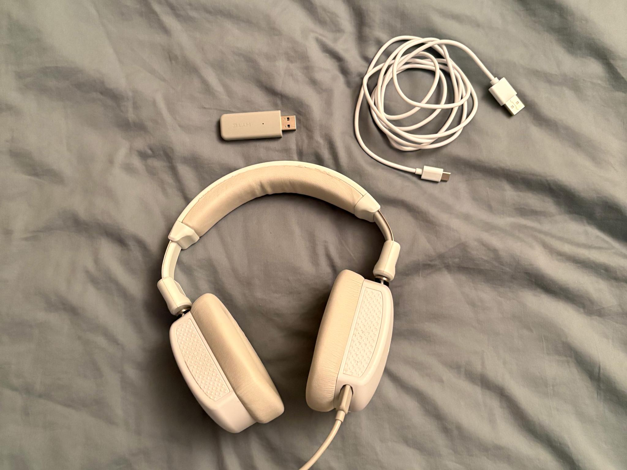 Used Hyte Eclipse HG10 Wireless Gaming Headset