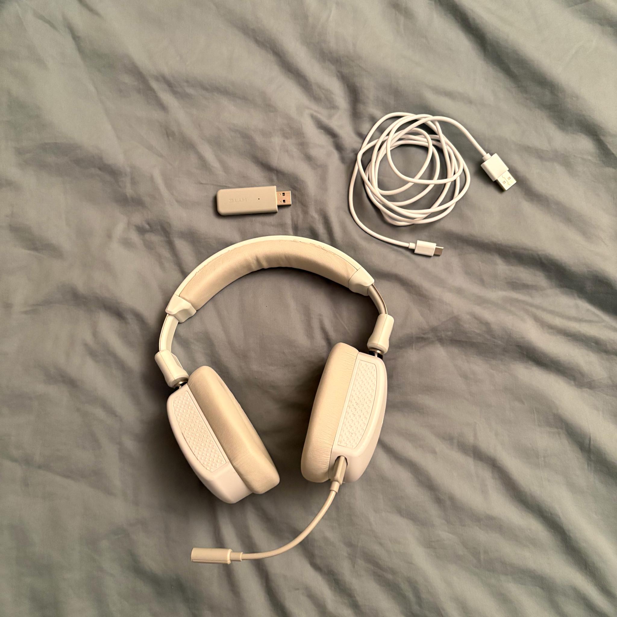 Used Hyte Eclipse HG10 Wireless Gaming Headset