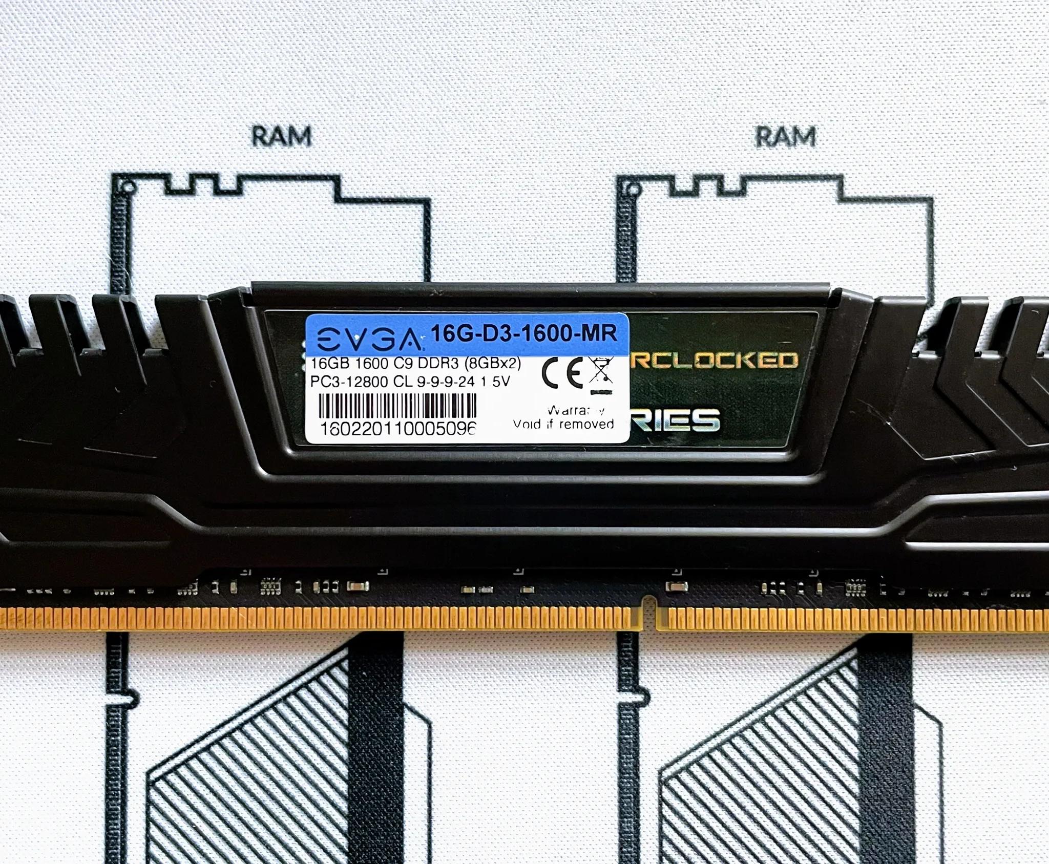 EVGA Superclocked DDR3 Series 8GB Kit (1x8GB) 1600 MHz DDR3 CL 9-9-9-24 (16G-D3-1600-MR) RAM MEMORY