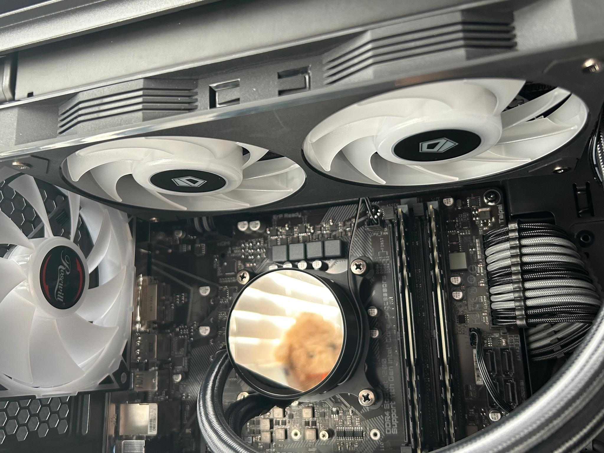 Compact RGB Gaming PC | RX 6600 // i5 10400f