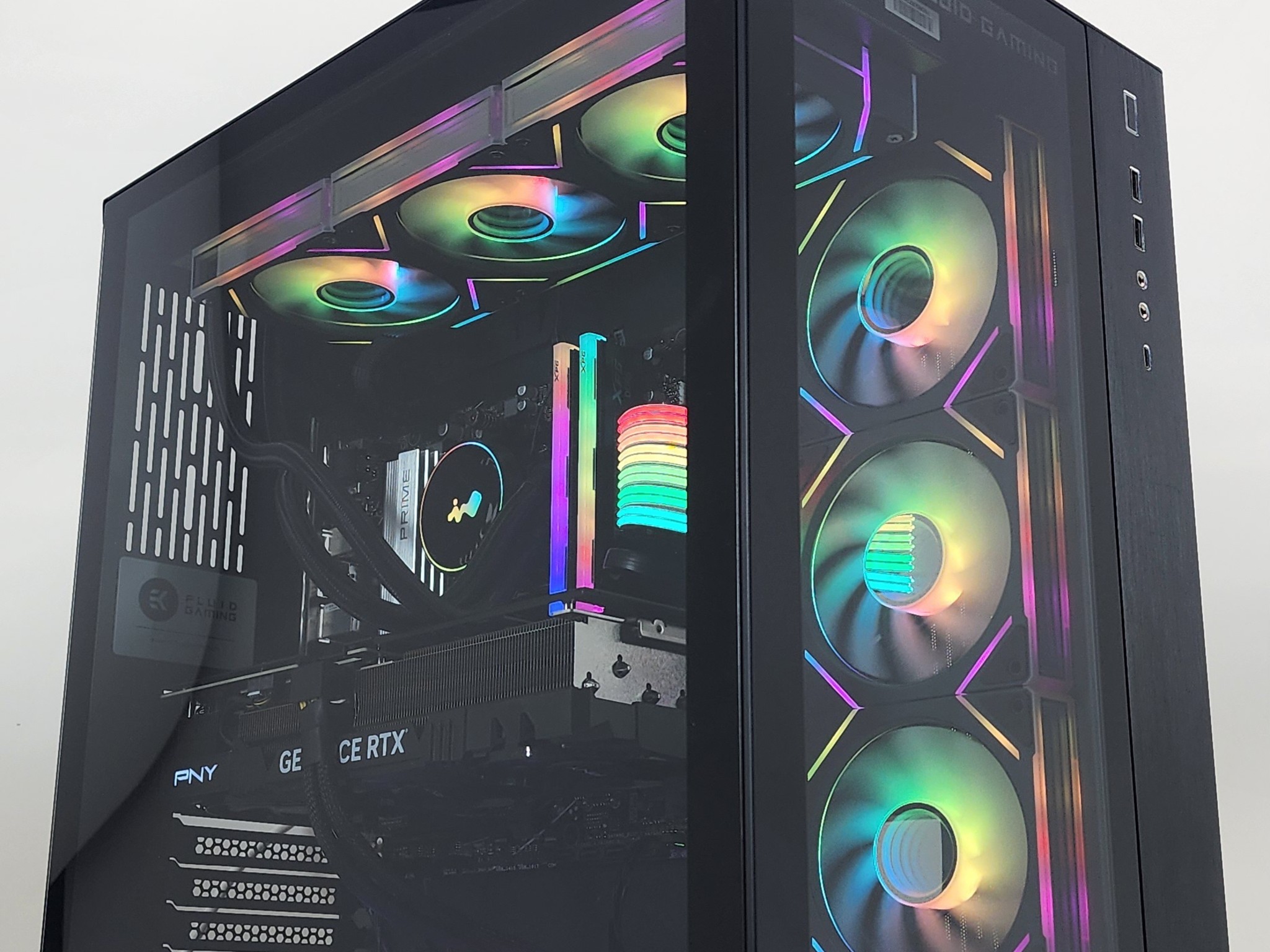 Gaming PC Ryzen 5 7600X3D 32GB RAM 2TB SSD RTX 4070 Ti SUPER 16GB