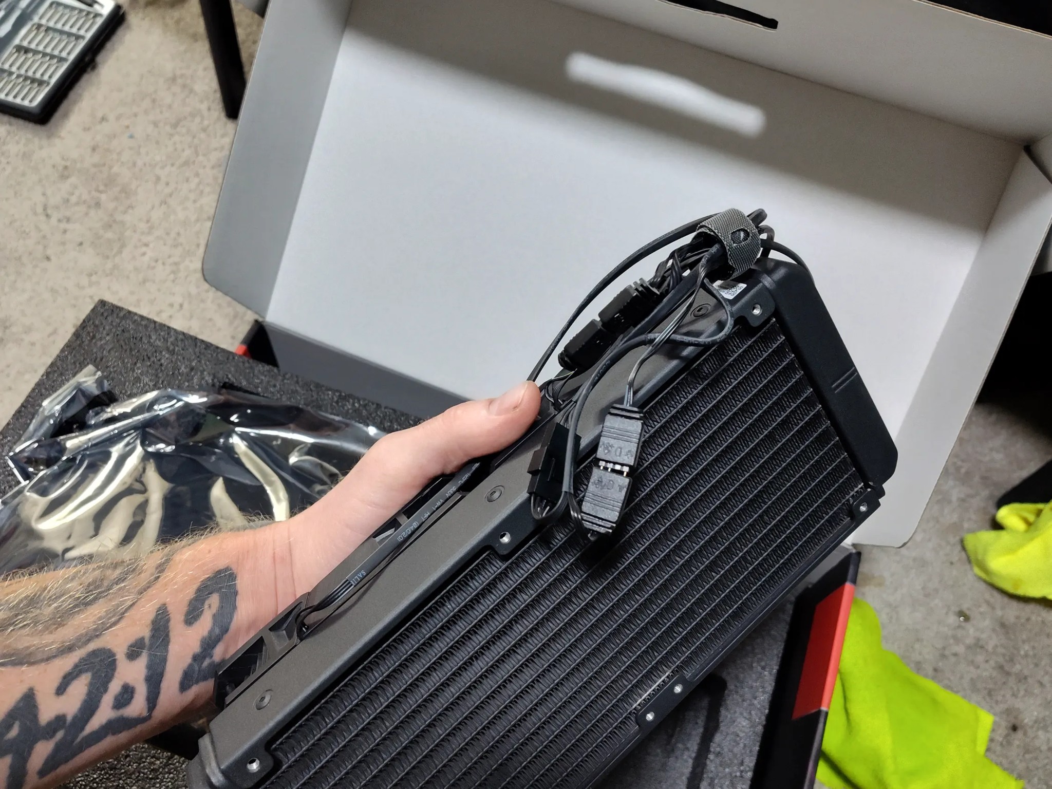 AMD Radeon 6900XT ROG STRIX gaming GPU