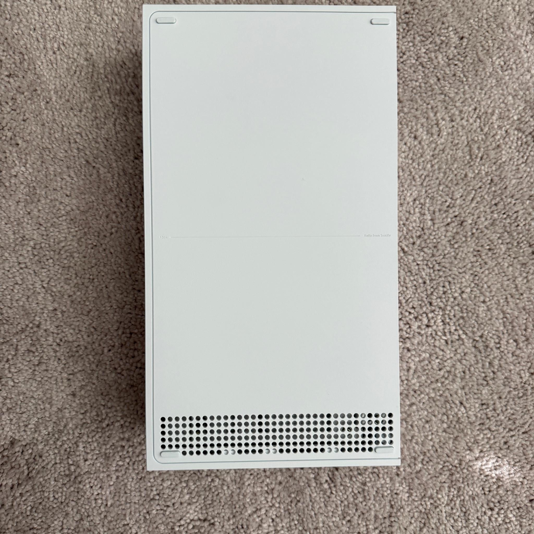 Xbox Series S - Like New!