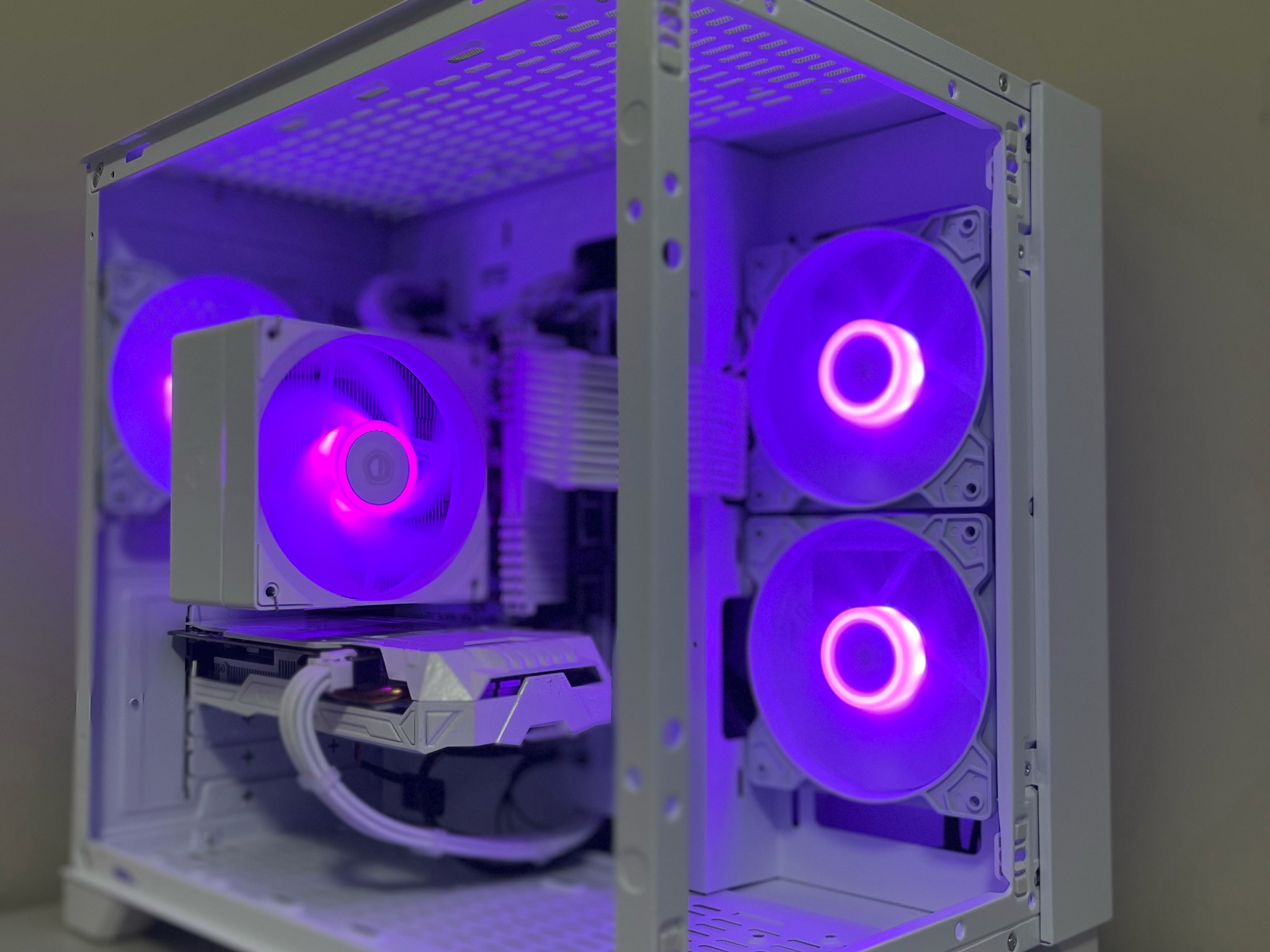 ❄️Artic Ice❄️ | Ryzen 5 | GTX 1060| 16GB Ram | 512gb |