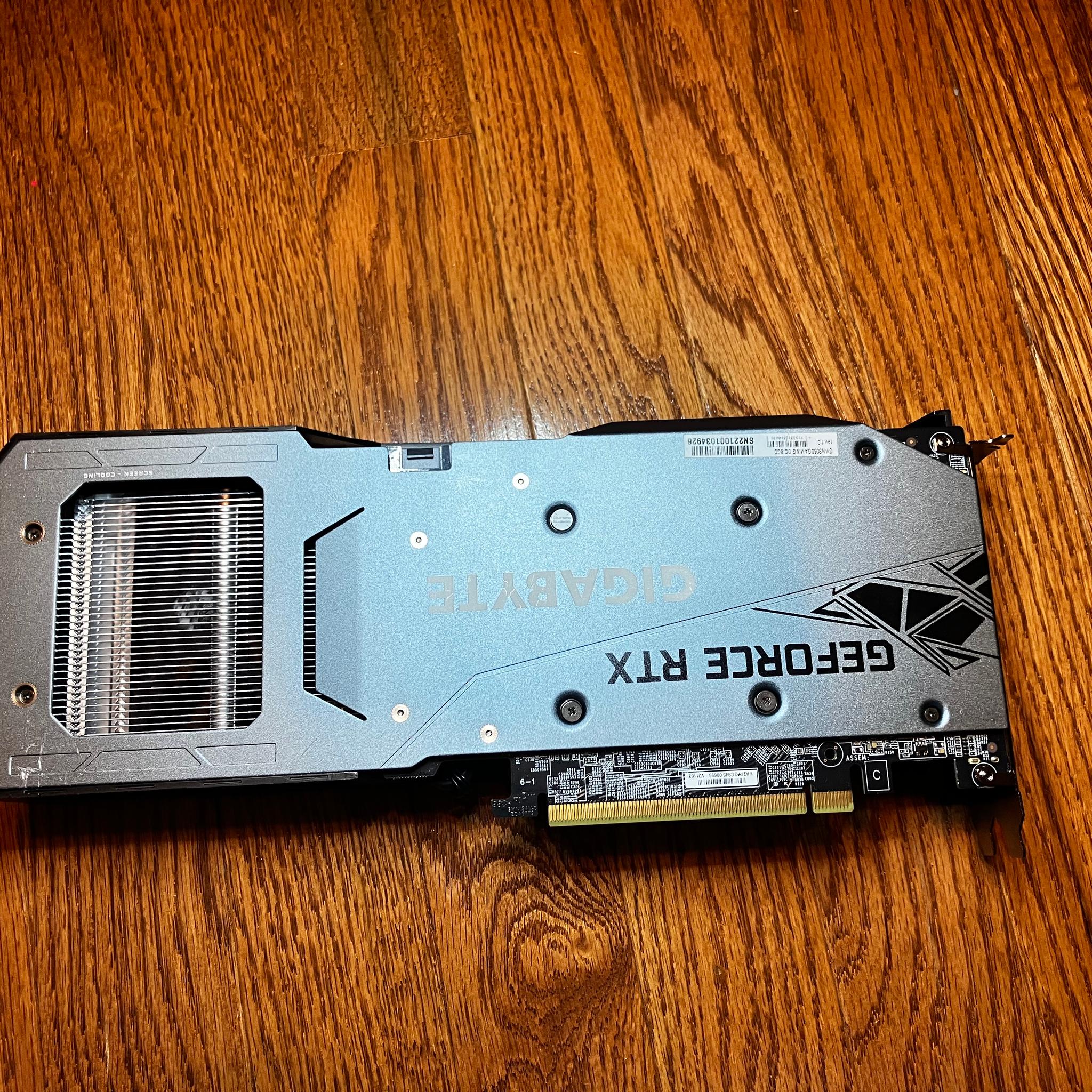 Gigabyte RTX 3050 Gaming OC 8gb