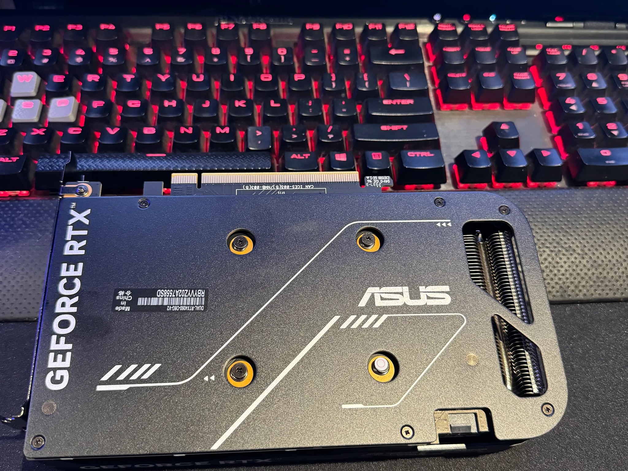 ASUS Dual GeForce RTX™ 4060 V2 OC Edition 8GB GDDR6