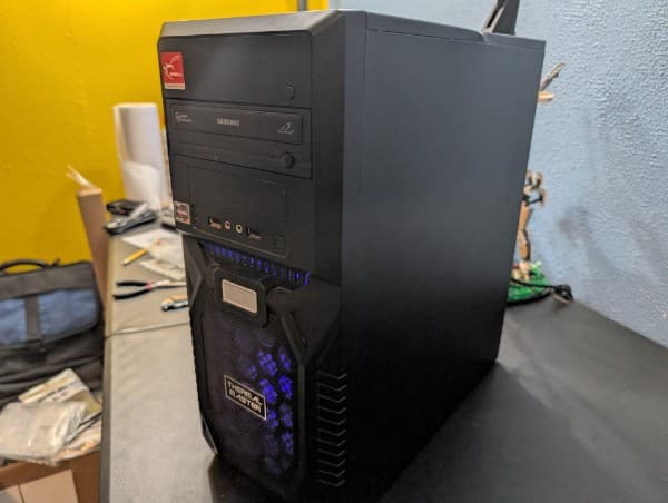 1440p All AMD Sleeper Gaming PC | AMD 7600x, 9060 XT (16GB) | 32GB RAM | 1TB SSD | Win. 11 PRO