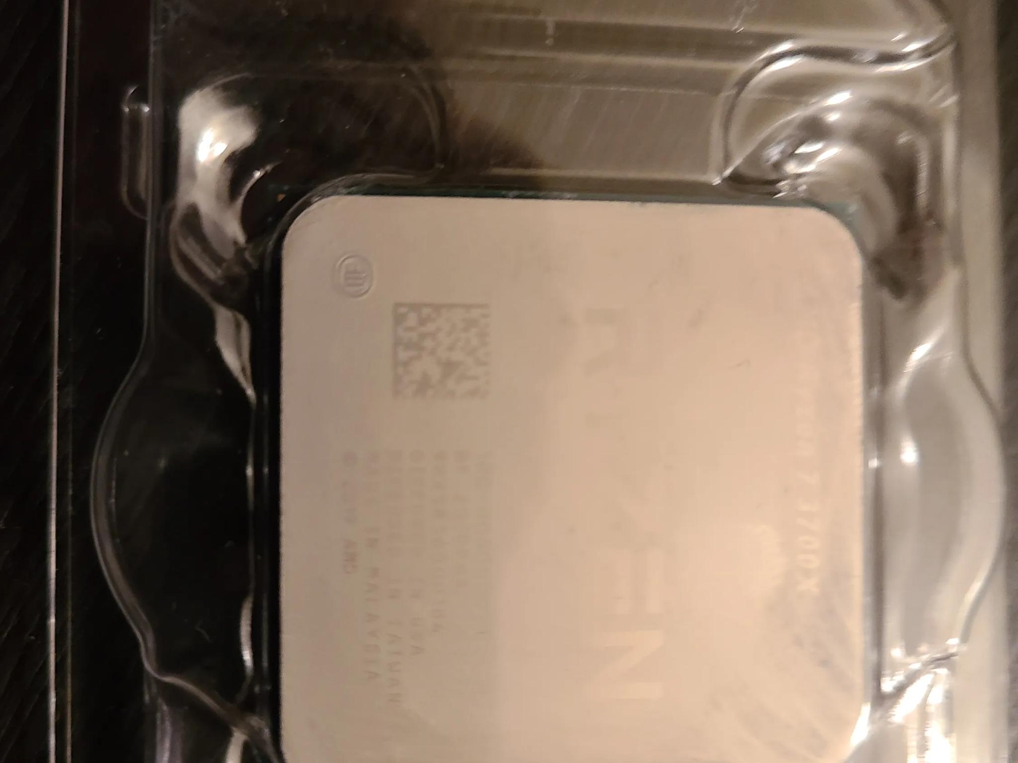 AMD Ryzen 7 3700X Used with Cooler included