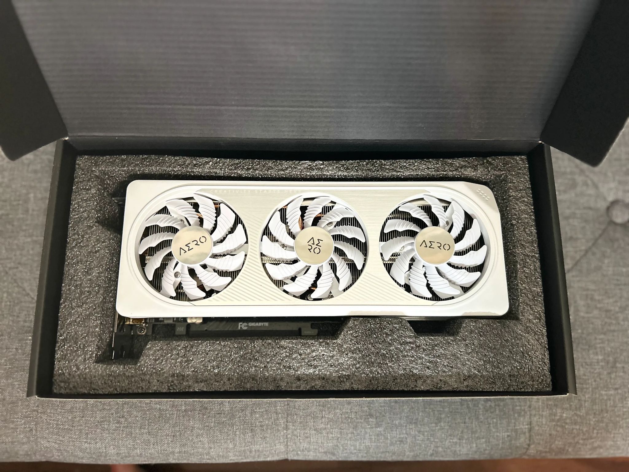 Lightly used Gigabyte RTX 4060 TI! Upgraded and just looking to sell it.