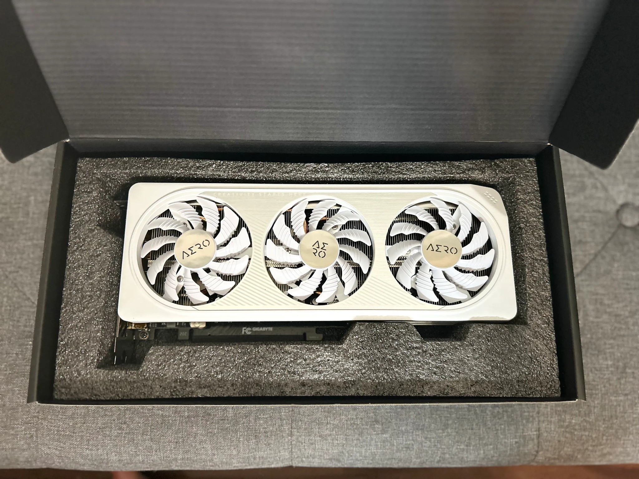 Lightly used Gigabyte RTX 4060 TI! Upgraded and just looking to sell it.