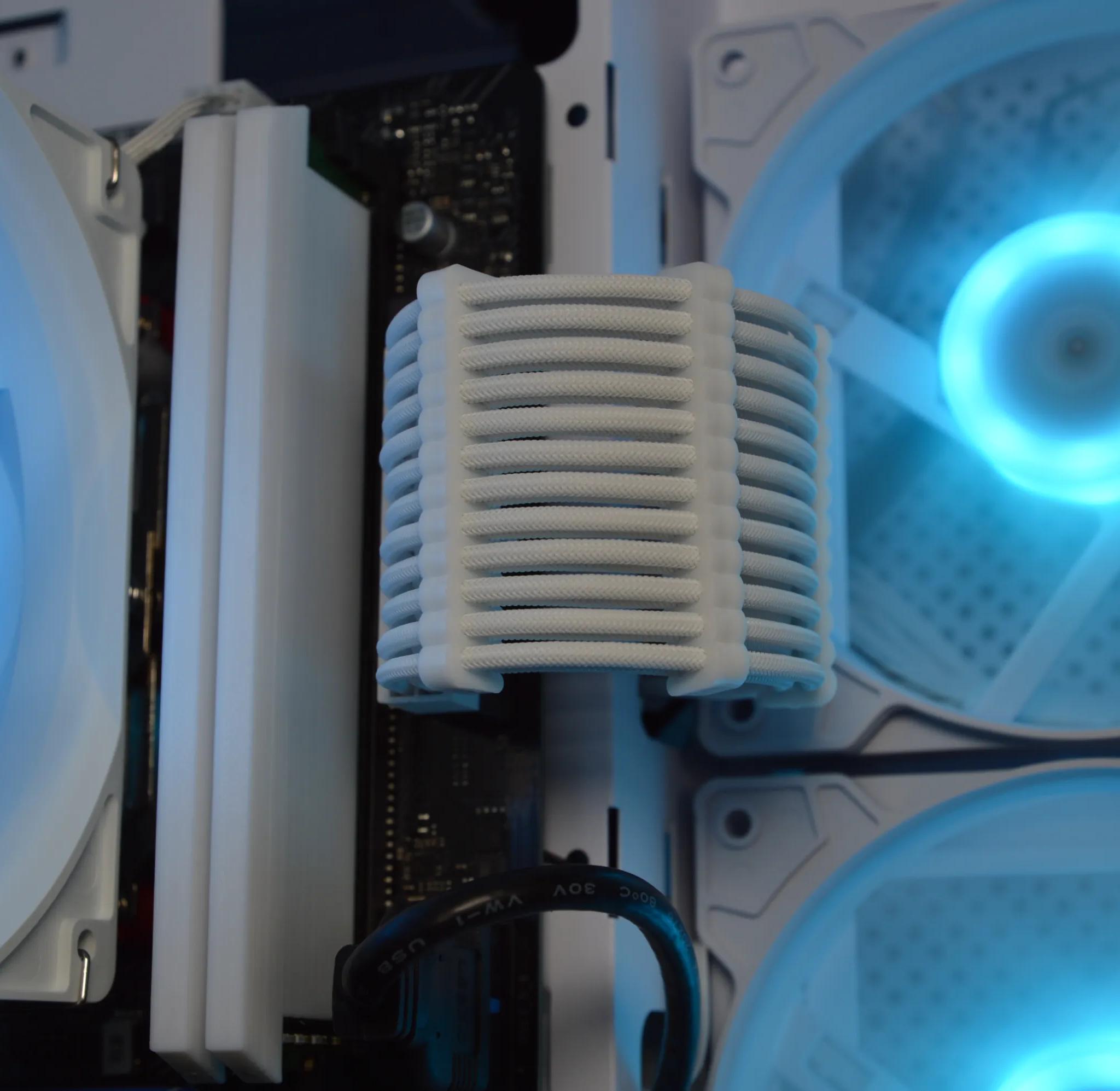 ❄️⬜| RTX 4060 Ti 8GB | RYZEN 5 5600 | 16GB DDR4 RAM | 1TB NVME SSD | Snow Box |