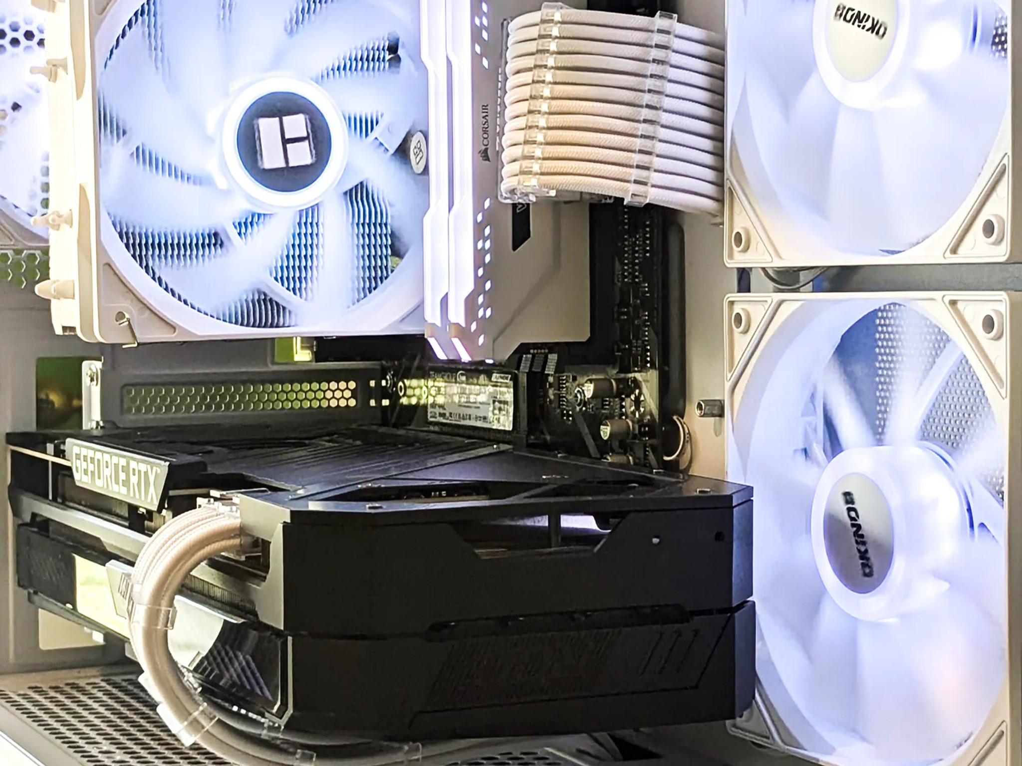 🤍 IceFang 🐉 || 🐲 RTX 3070 | AMD Ryzen 5 5600x | 16GB DDR4 RAM | 1TB NVME SSD