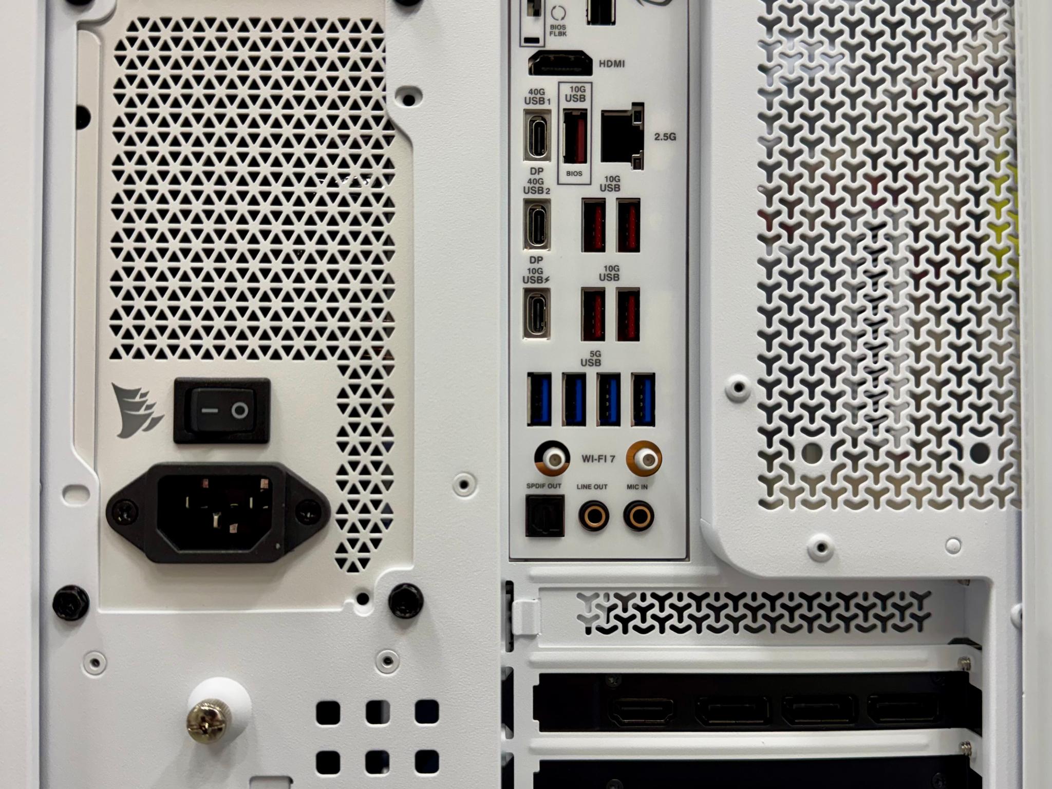 Corsair Pro Gaming PC 🏰 5080 Founders Edition | 9800x3D | 3TB SSD | 32GB G.Skill Royal Neo CL28