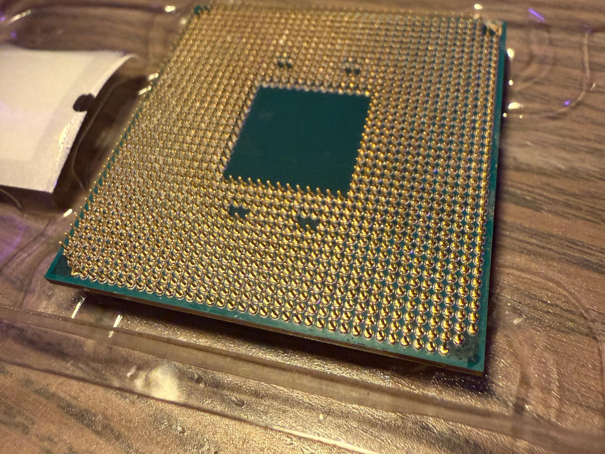 AMD Ryzen 7 3800X